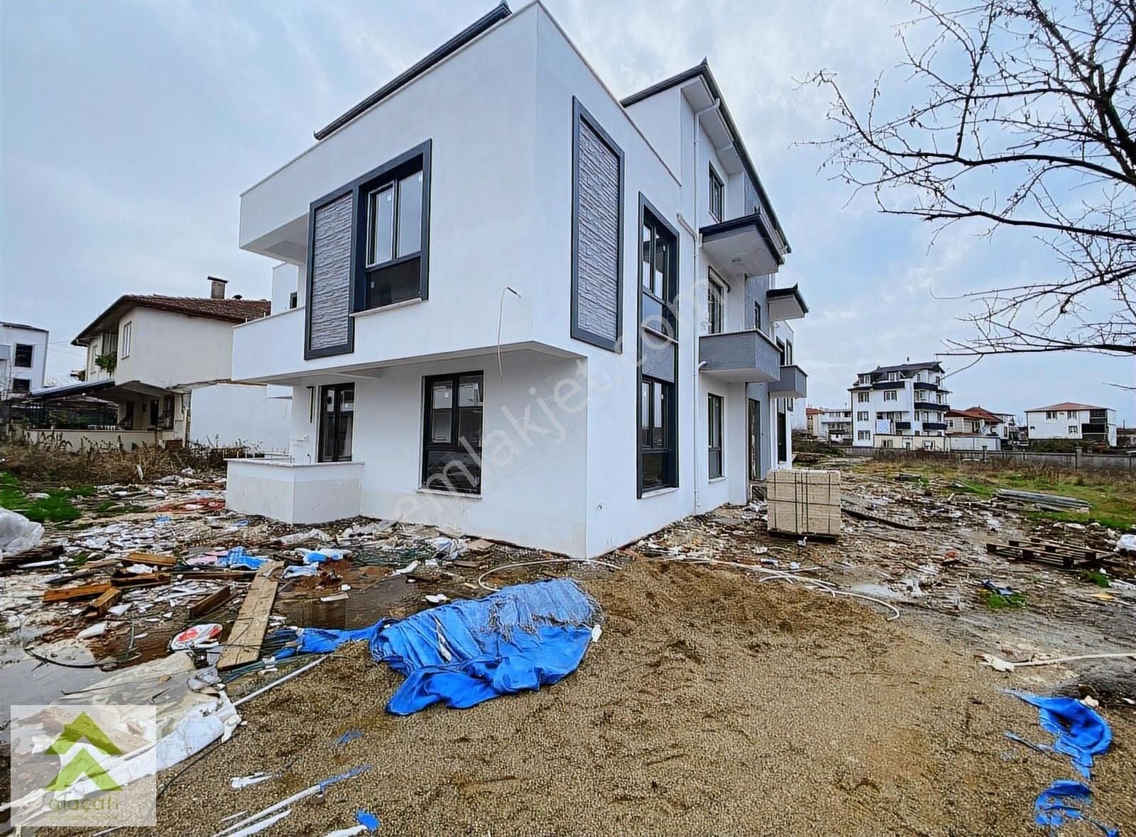 Kartepe Fatih Sultan Mehmet Satılık Daire Kartepe Fsm'de Eğimsiz 140 M² 3+1 Satılık Çatı Dubleks Daire