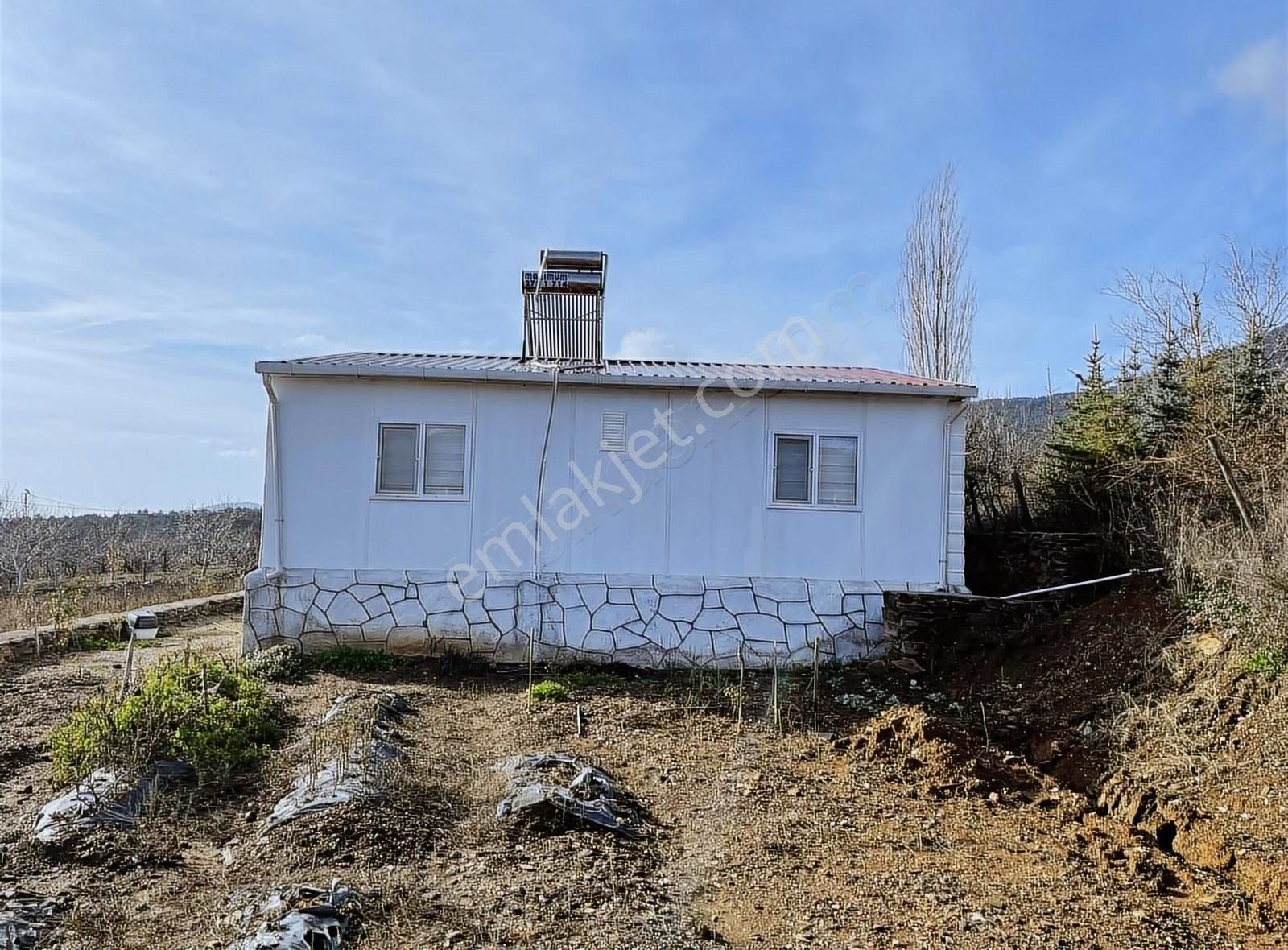 Kemalpaşa Ovacık Köyünde Müstakil Bahçeli Ev - Görsel 14