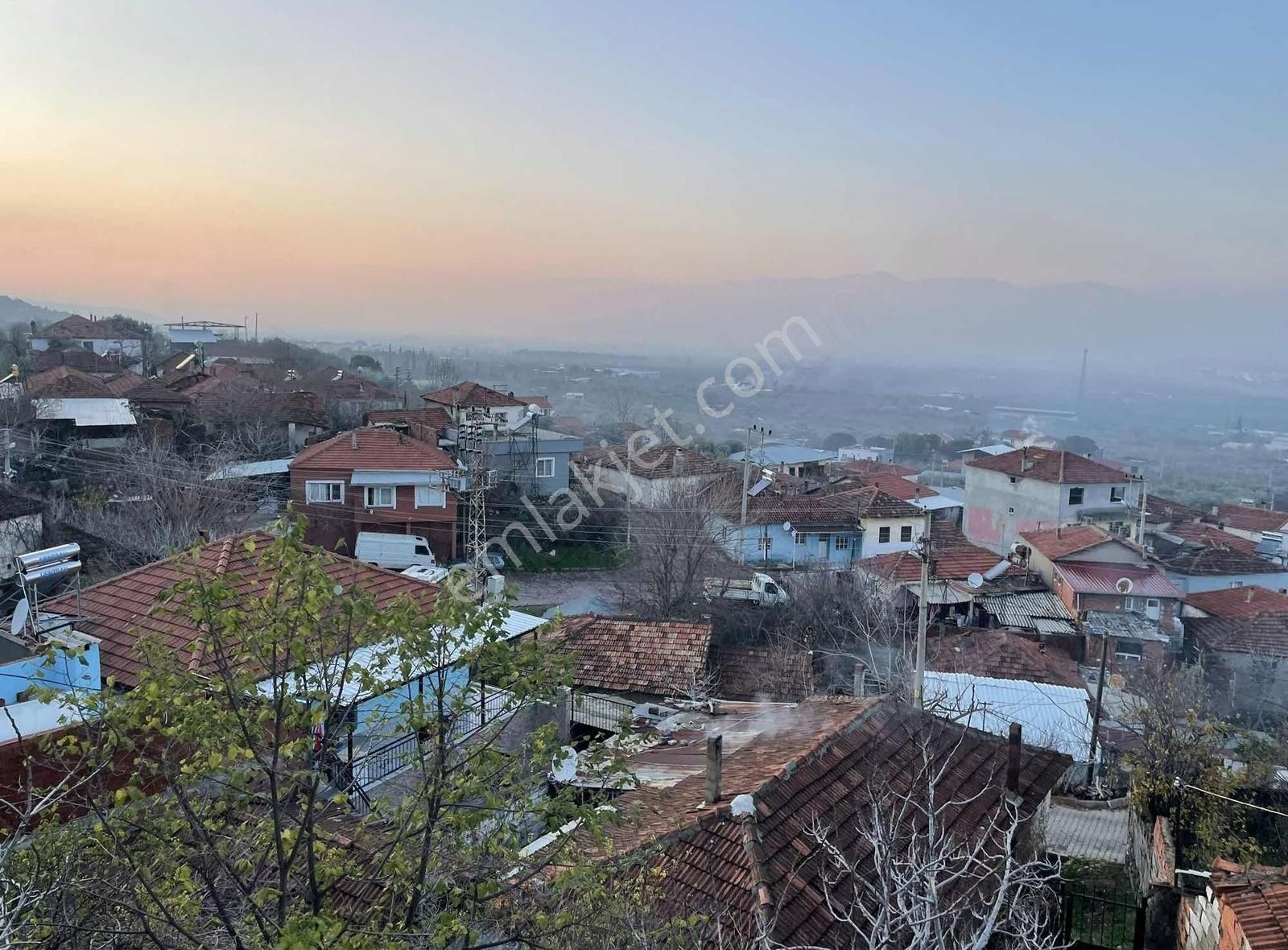 Kemalpaşa Sarılar Köyünde Müstakil Bahçeli Ev - Görsel 18