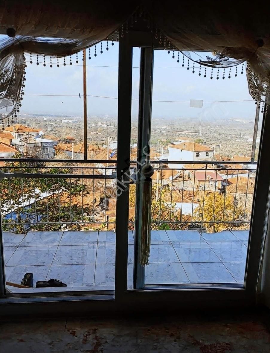 Kemalpaşa Sarılar Köyünde Müstakil Bahçeli Ev - Görsel 20