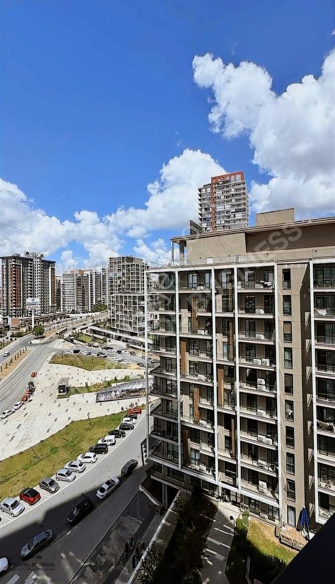 Başakşehir Kayabaşı Satılık Daire Adım İstanbul Sitesinde Boş Kısa Katlarda 4+1 Satılık Daire