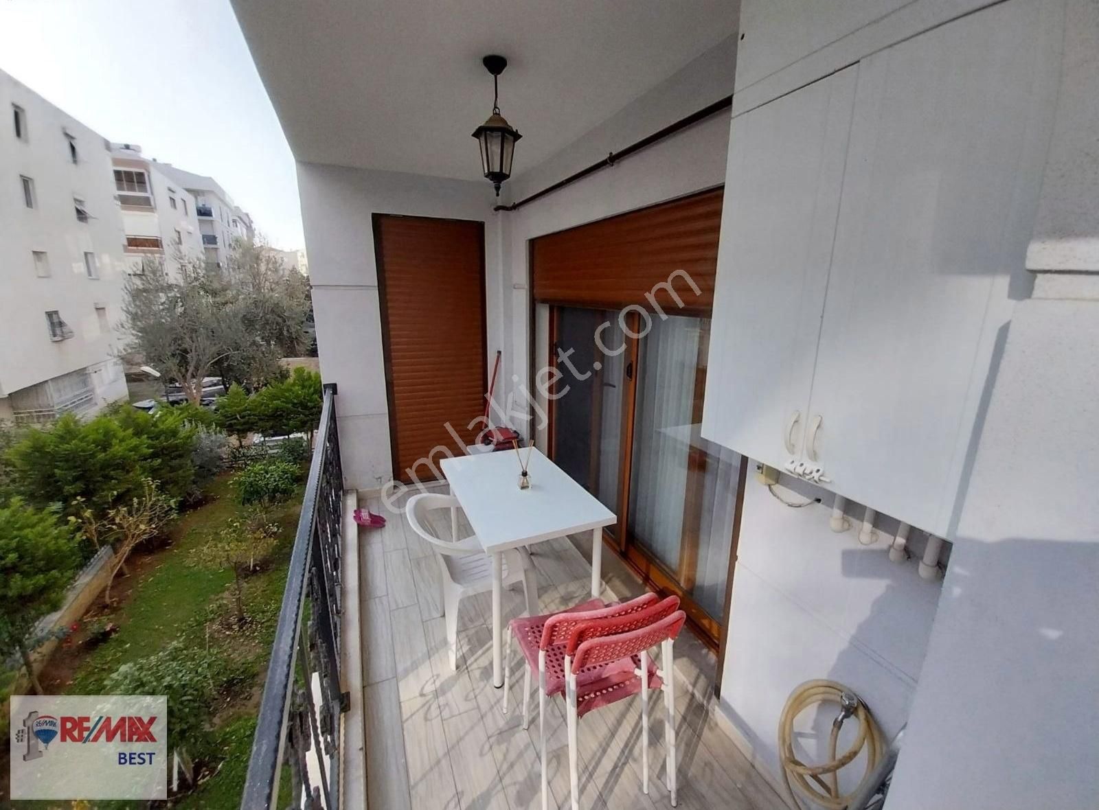 Karşıyaka Bostanlı Satılık Daire Remax Best'ten Bostanlıda Satılık 3+1 Daire