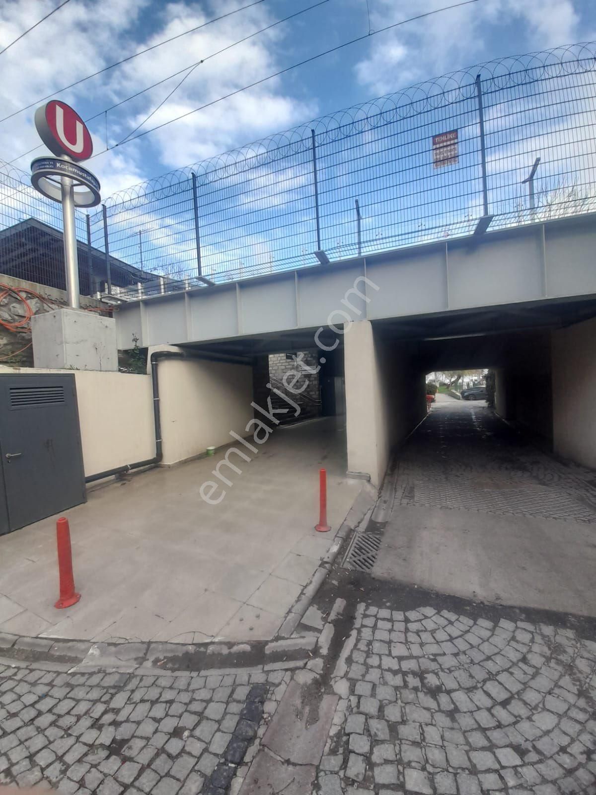 Ecem Emlaktan Samatya Tarihi Sokakta Müstakil Bina - Görsel 23