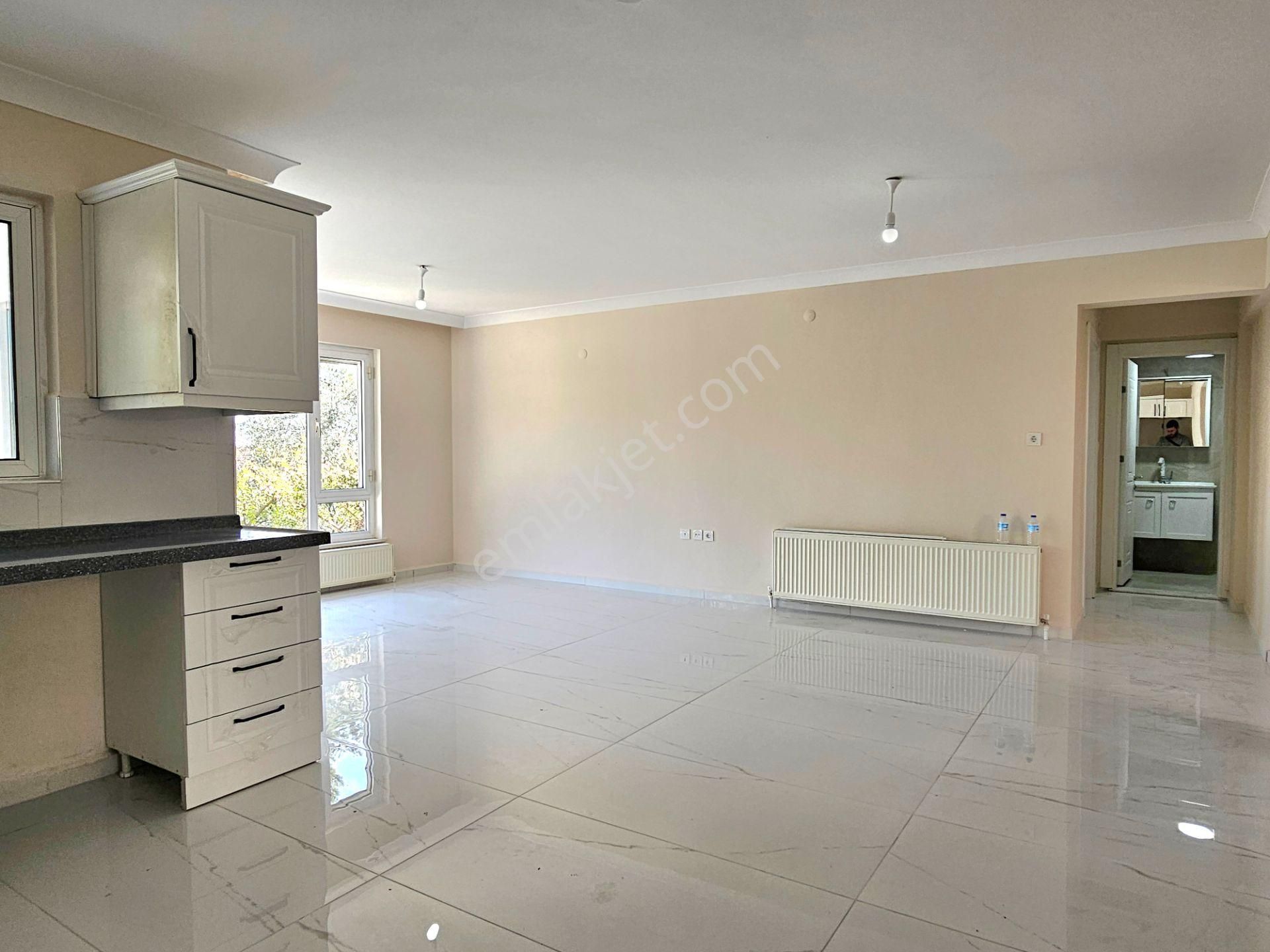 Altınoluk Site İçinde Satılık 3+2 Deniz Manzaralı Havuzlu Villa - Görsel 5