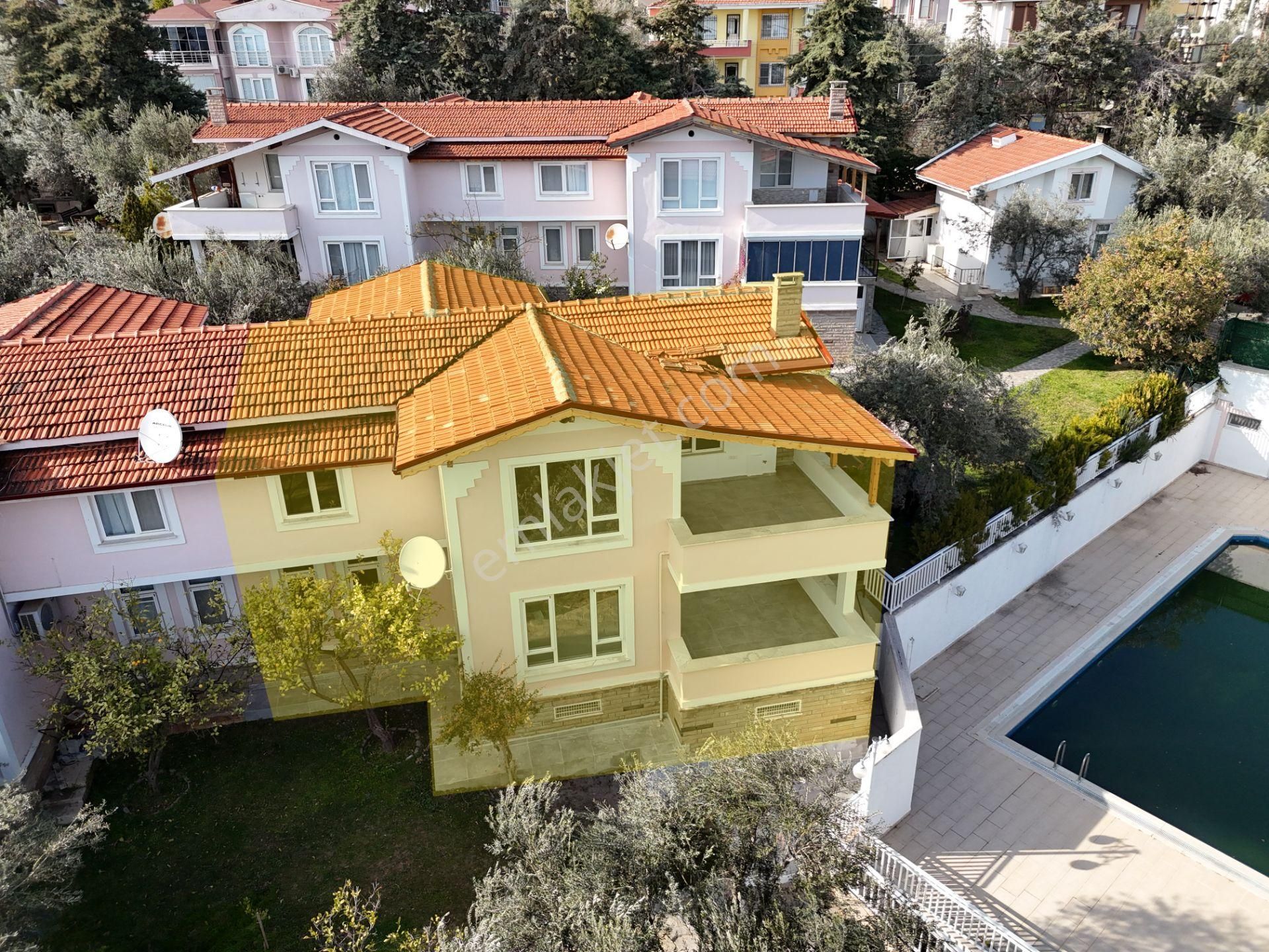 Altınoluk Site İçinde Satılık 3+2 Deniz Manzaralı Havuzlu Villa - Görsel 35