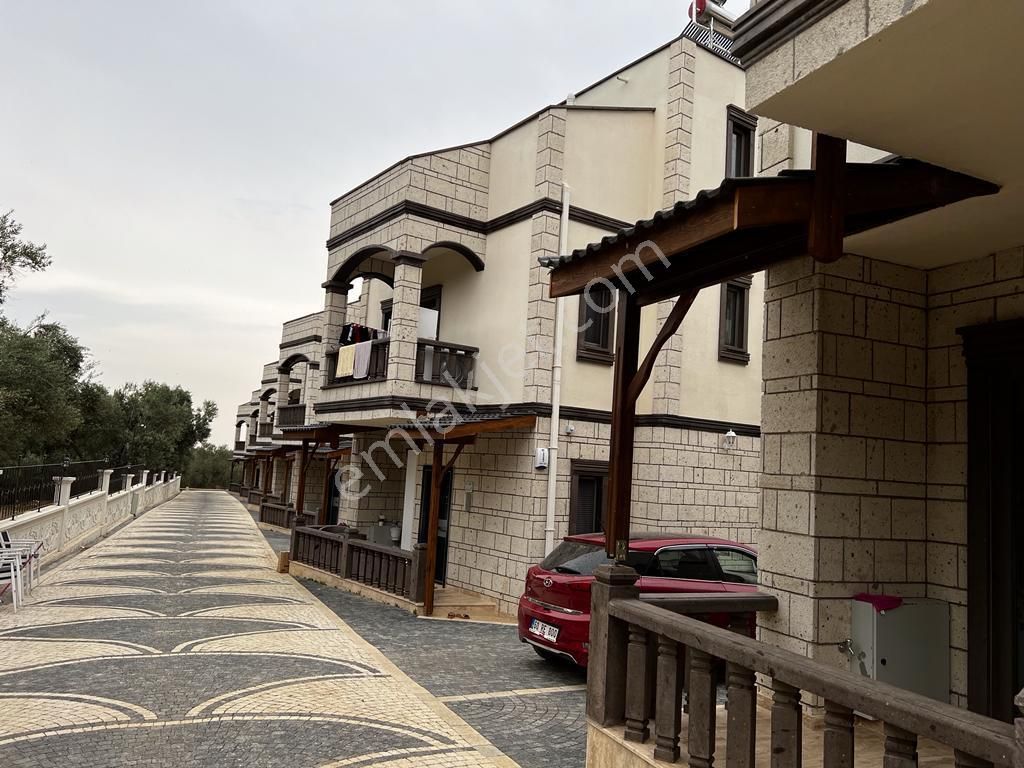 Sabri Pınarbaşı'dan Güre'de Havuzlu Site İçinde Satılık Taş Villa - Görsel 4