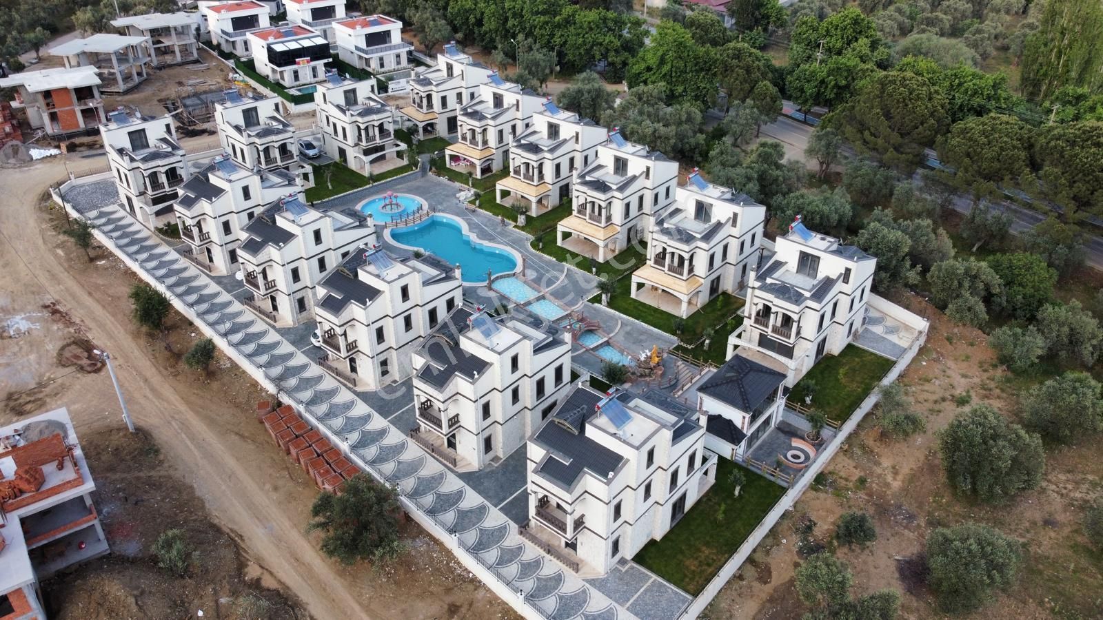 Sabri Pınarbaşı'dan Güre'de Havuzlu Site İçinde Satılık Taş Villa - Görsel 26