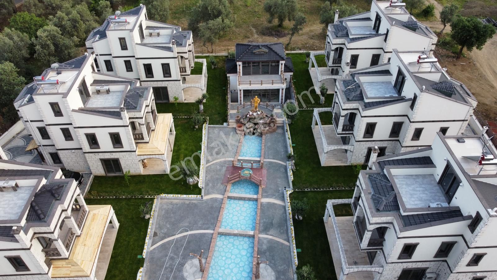 Sabri Pınarbaşı'dan Güre'de Havuzlu Site İçinde Satılık Taş Villa - Görsel 2