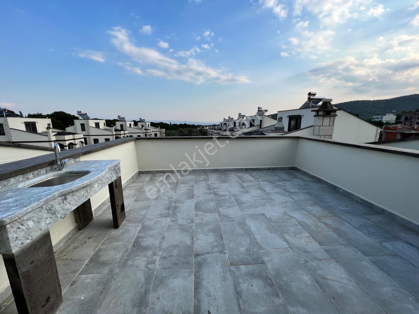 Sabri Pınarbaşı'dan Güre'de Havuzlu Site İçinde Satılık Taş Villa - Görsel 20
