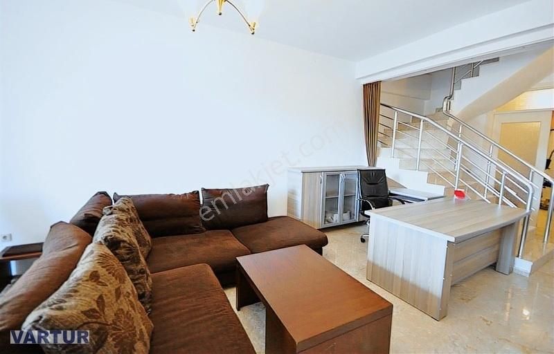 Karagözler'de Deniz Manzaralı Satılık İkiz Villa - Görsel 2