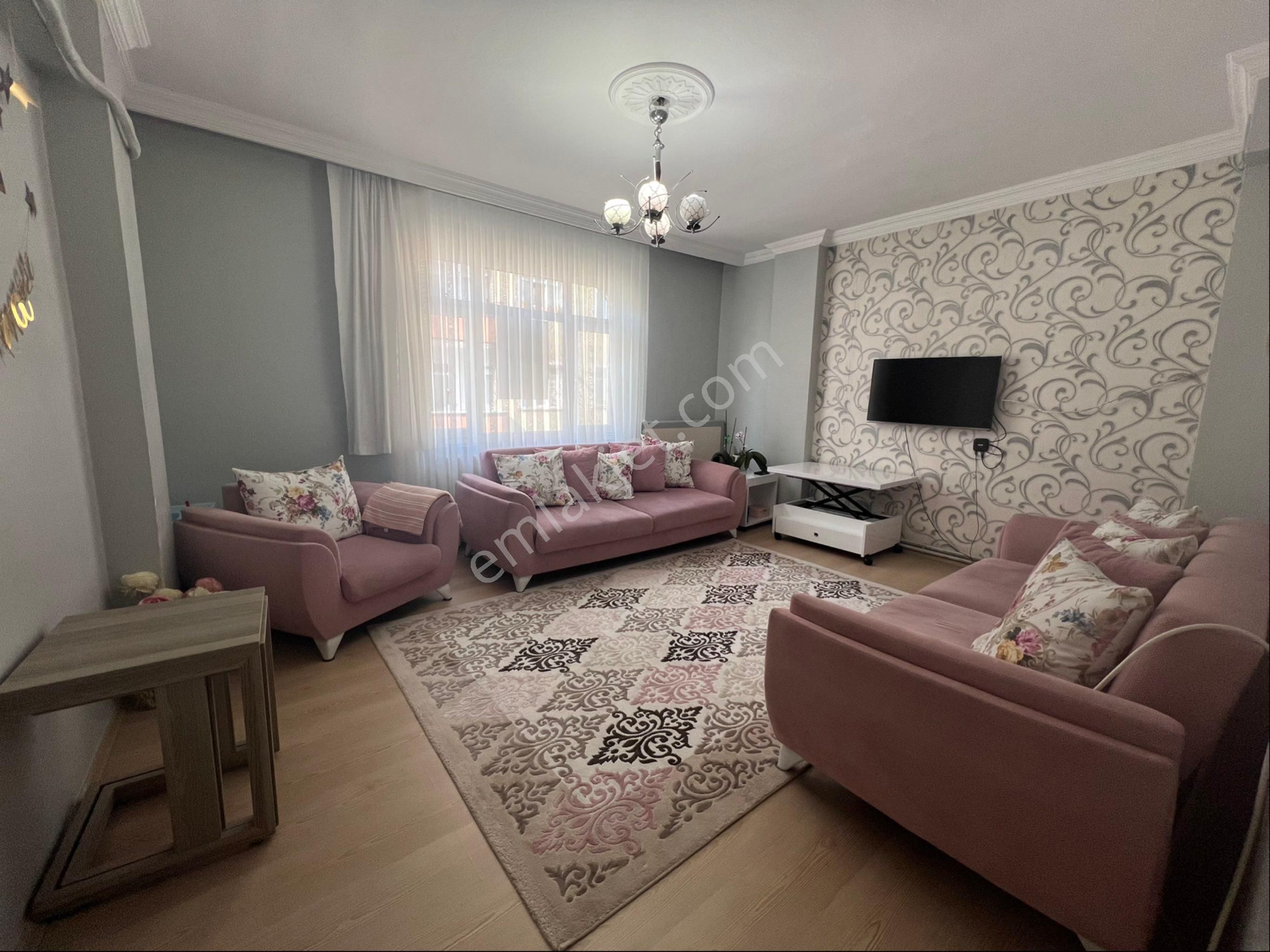 Gaziosmanpaşa Barbaros Hayrettinpaşa Satılık Daire Özpa Gayrimenkul'den Barbaros Mah. 3.kat 95 M² 2+1 Satılık Daire