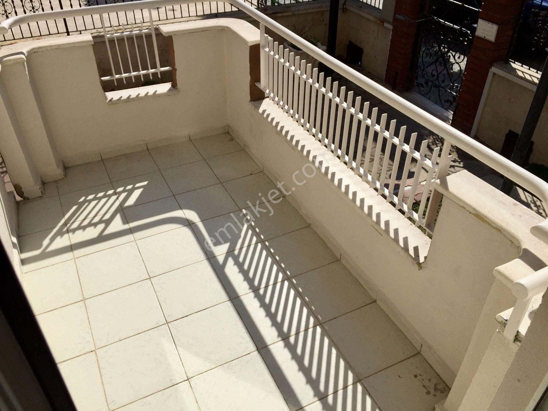 Eab’den Aydın Satılık 3+1 180 M2 Bahçe Katı Cumhuriyet Mah. Site İçinde Doğalgazlı Daire - Görsel 6