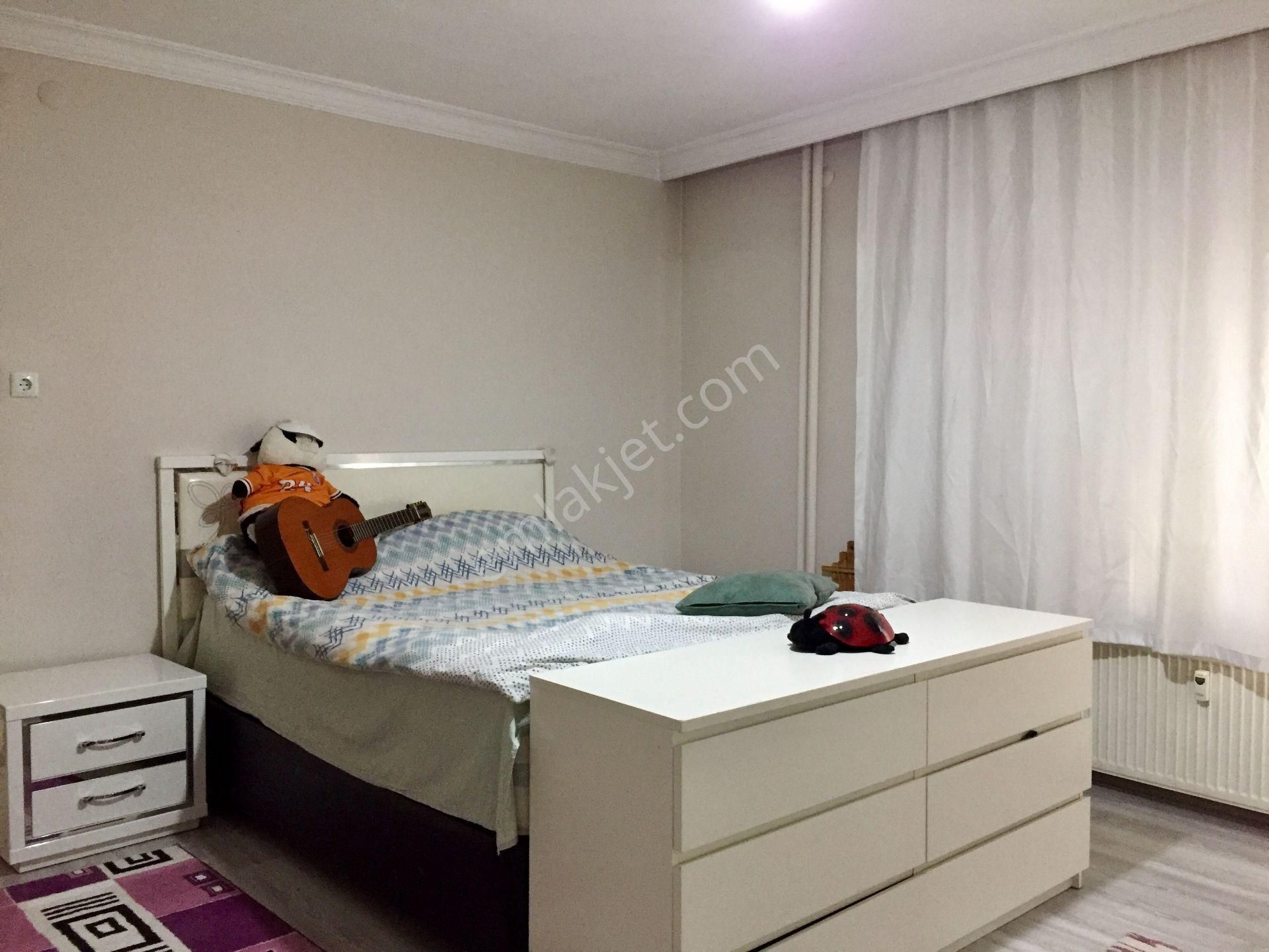 Eab’den Aydın Satılık 3+1 180 M2 Bahçe Katı Cumhuriyet Mah. Site İçinde Doğalgazlı Daire - Görsel 18