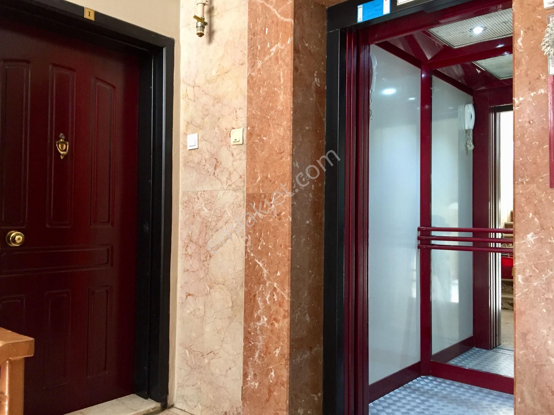 Eab’den Aydın Satılık 3+1 180 M2 Bahçe Katı Cumhuriyet Mah. Site İçinde Doğalgazlı Daire - Görsel 30