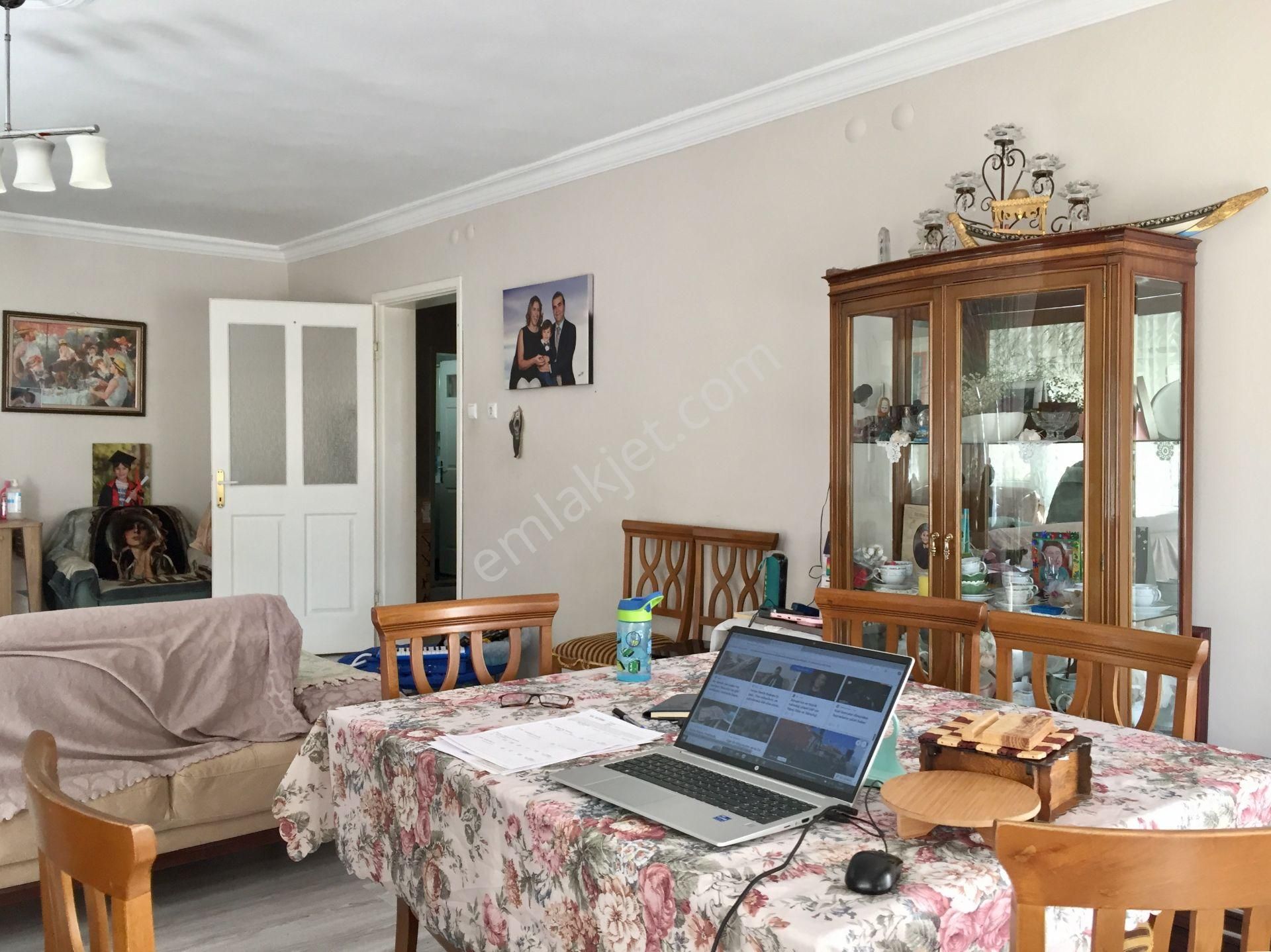 Eab’den Aydın Satılık 3+1 180 M2 Bahçe Katı Cumhuriyet Mah. Site İçinde Doğalgazlı Daire - Görsel 5