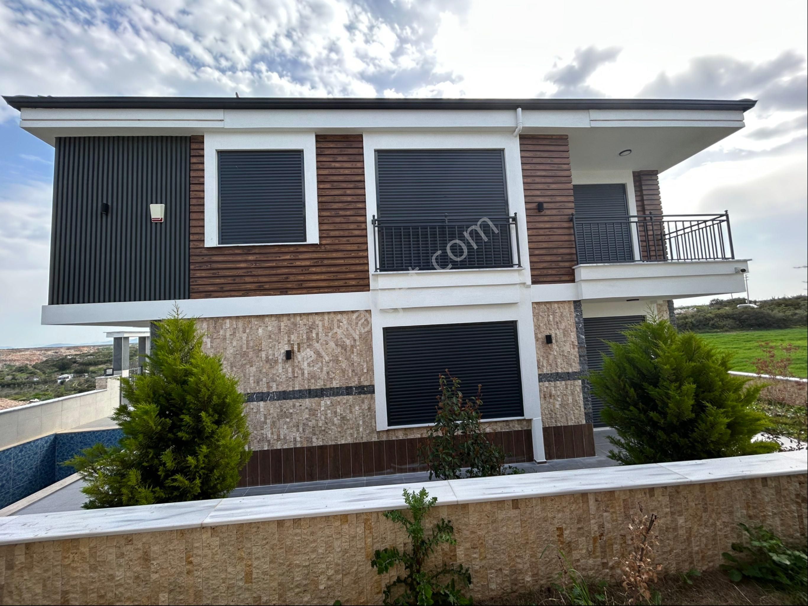 Didim Hisarda Havuzlu Tam Müstakil4+1 Villa - Görsel 9