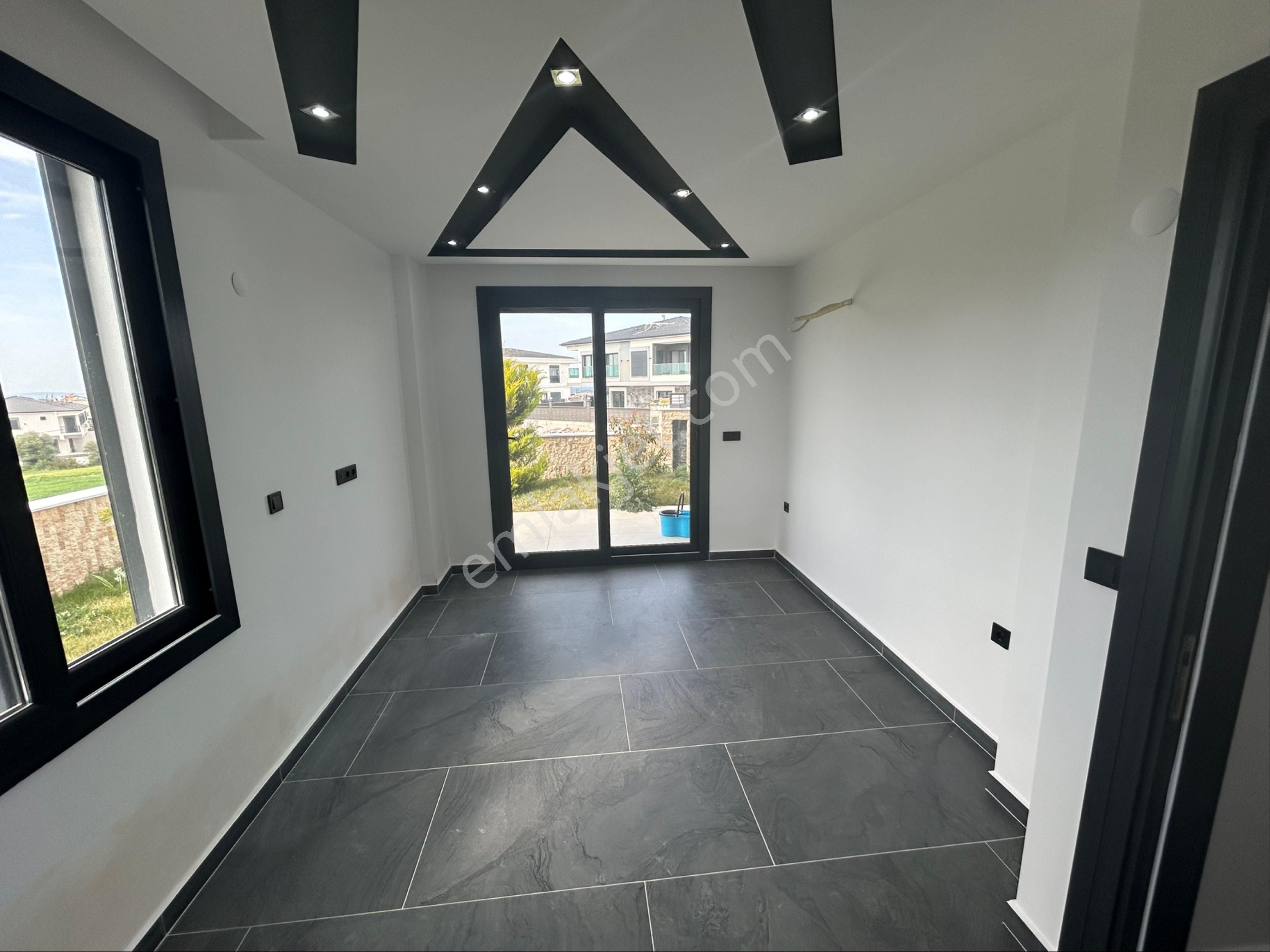 Didim Hisarda Havuzlu Tam Müstakil4+1 Villa - Görsel 32