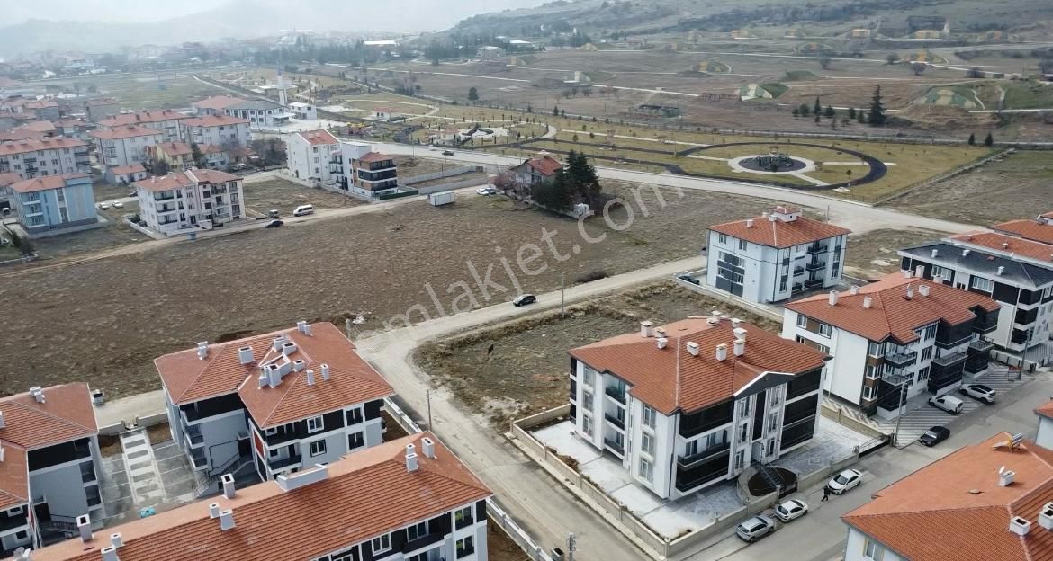 Afyon Üçok Emlaktan Kanlıca Mah Satılık 2+1 Sıfır Lüks Temelden Daireler - Görsel 5