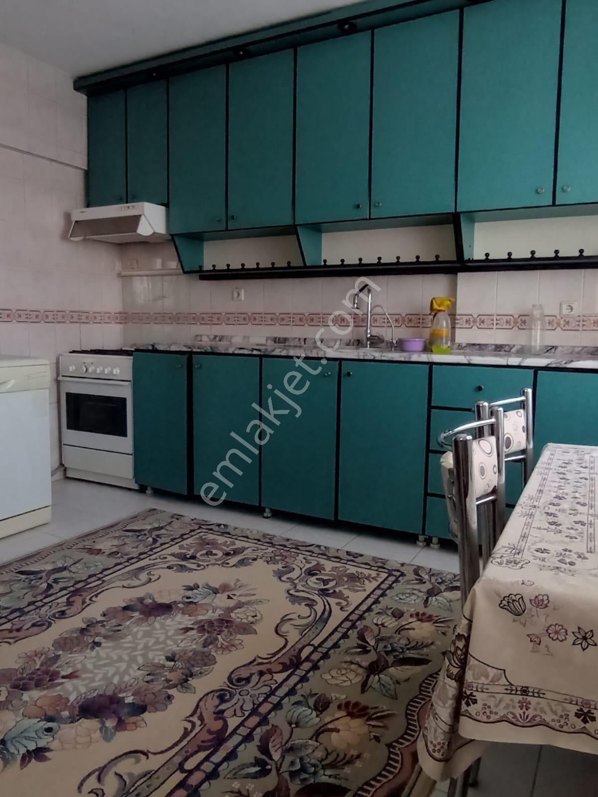 İzmir Bayraklı Denize Yakın Kiralık Daire Artenew'den 3+1 Full Eşyalı Kiralık Daire