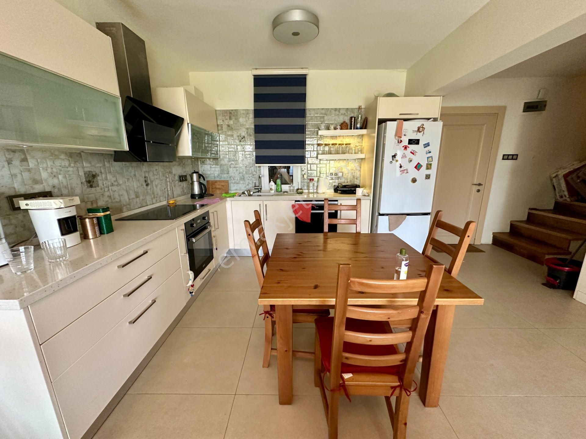 Turgutreis Marinada Sahile 50 Metre Mesafede Müstakil Villa - Görsel 9