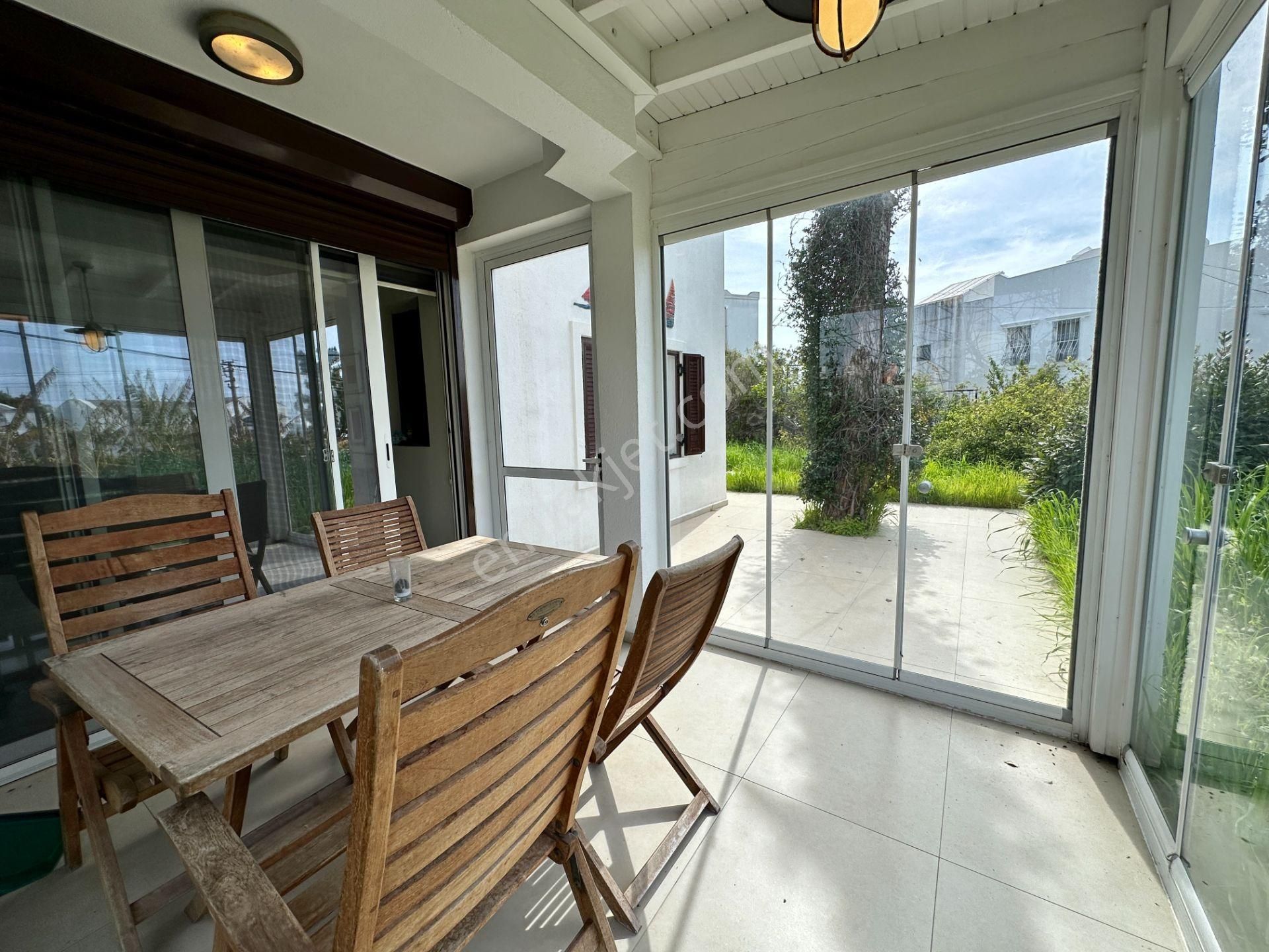 Turgutreis Marinada Sahile 50 Metre Mesafede Müstakil Villa - Görsel 14