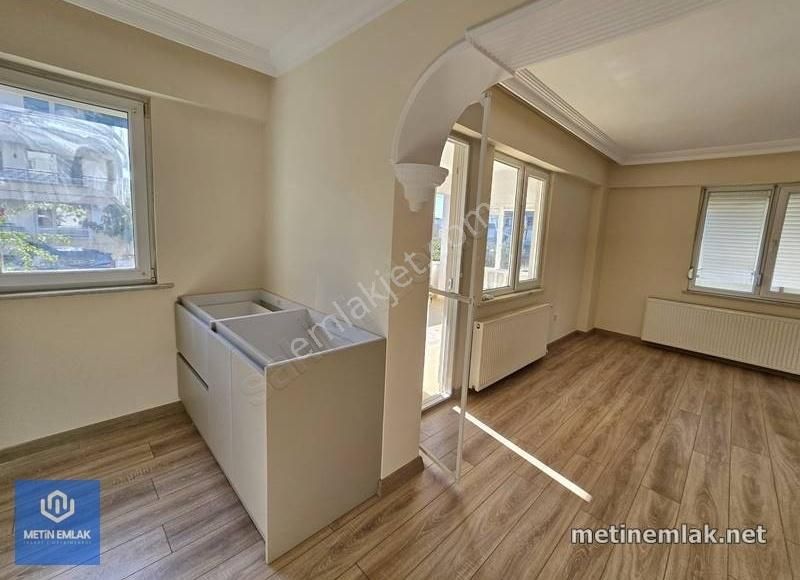 Altınoluk Satılık Daire / Denize 250 Metre - Görsel 9