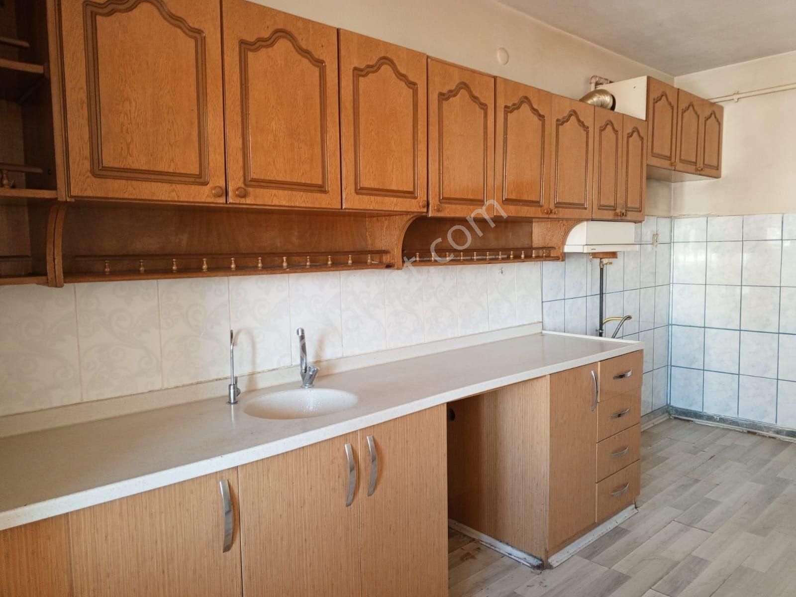 Mevlana Civarı 4/2 Si 190 M2 3+1 Bıreysel Bakımlı - Görsel 9