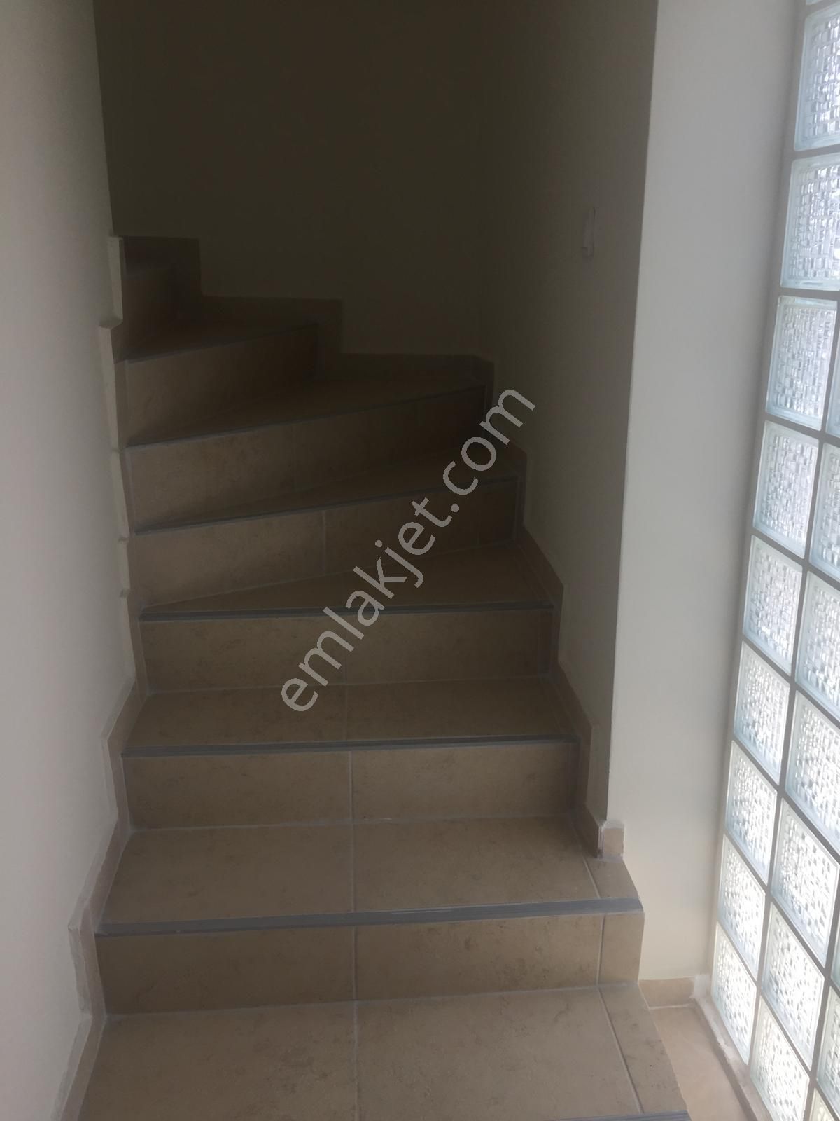 Çeşme’nin Gözde Bölgesinde, Site İçinde, Deniz Manzaralı Lüks 4+1 Villa! - Görsel 9