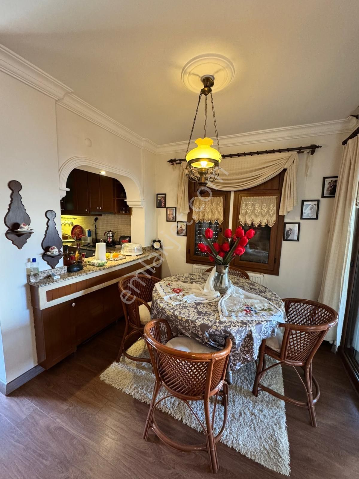 Kuşadası Kadınlar Denizinde Bahçeli Villa - Görsel 8