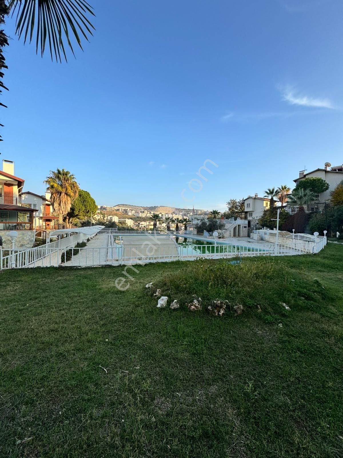 Kuşadası Kadınlar Denizinde Bahçeli Villa - Görsel 10