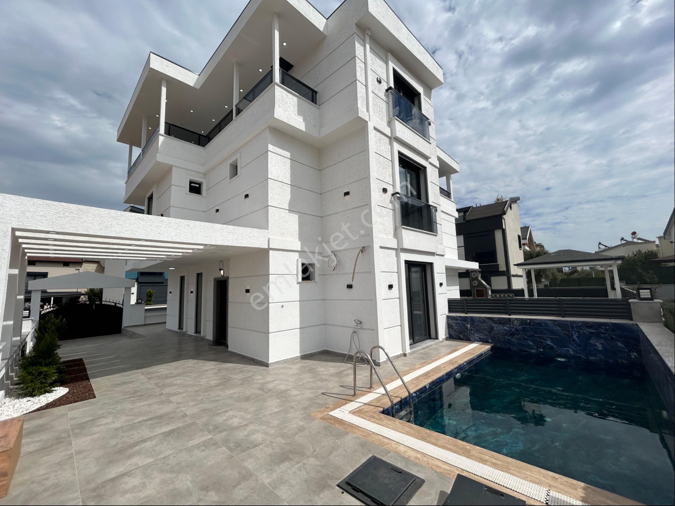 Didim Cumhuriyet Satılık Villa Didim Altınkuma Yakın 4+1 Villa