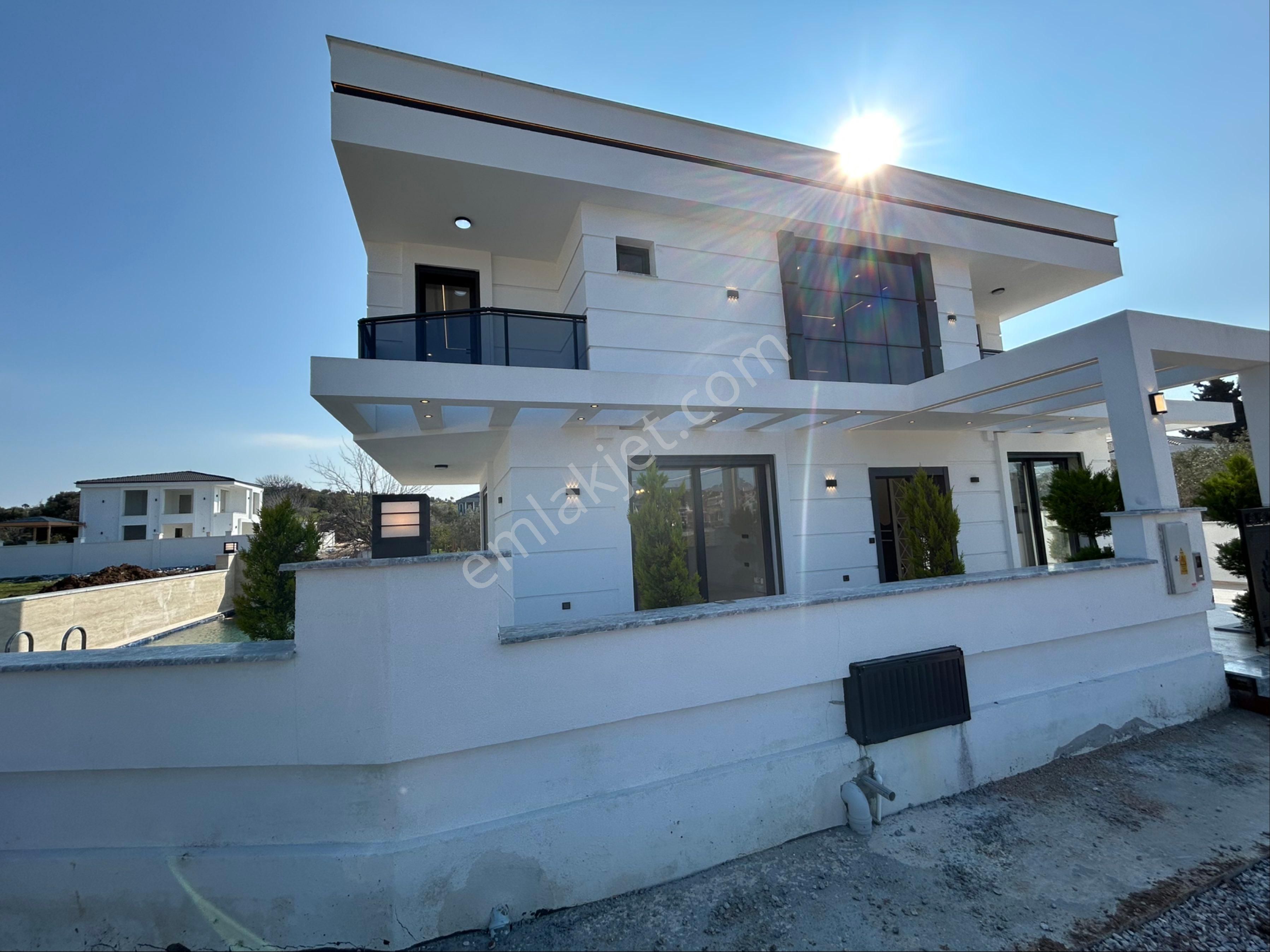 Didim Hisar Satılık Villa Didim Hisarda Köşe 3+1 Villa