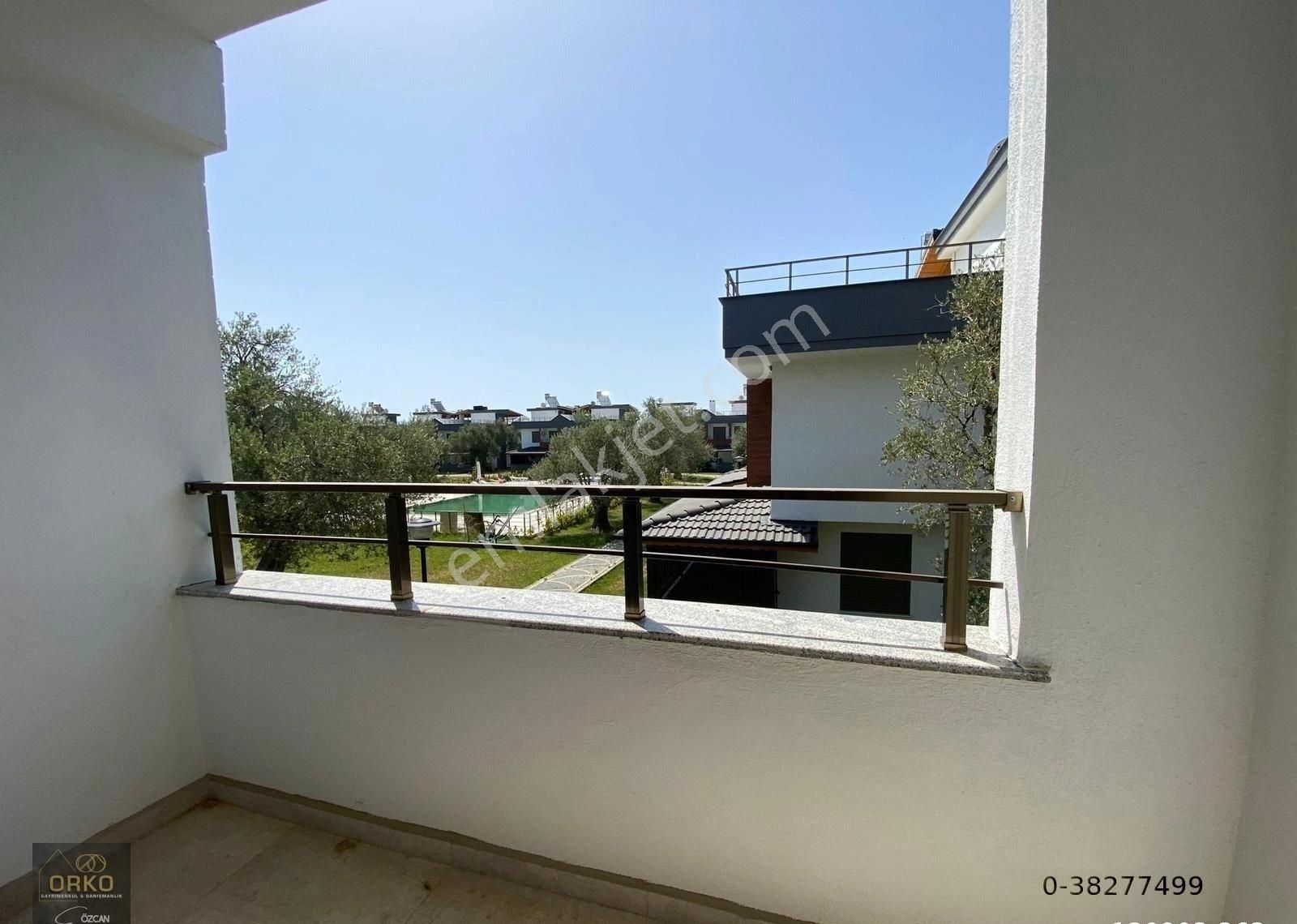 Orko Gayrimenkul'den Site İçerisinde Satılık Havuzlu 3+1 Müstakil Tripleks - Görsel 14
