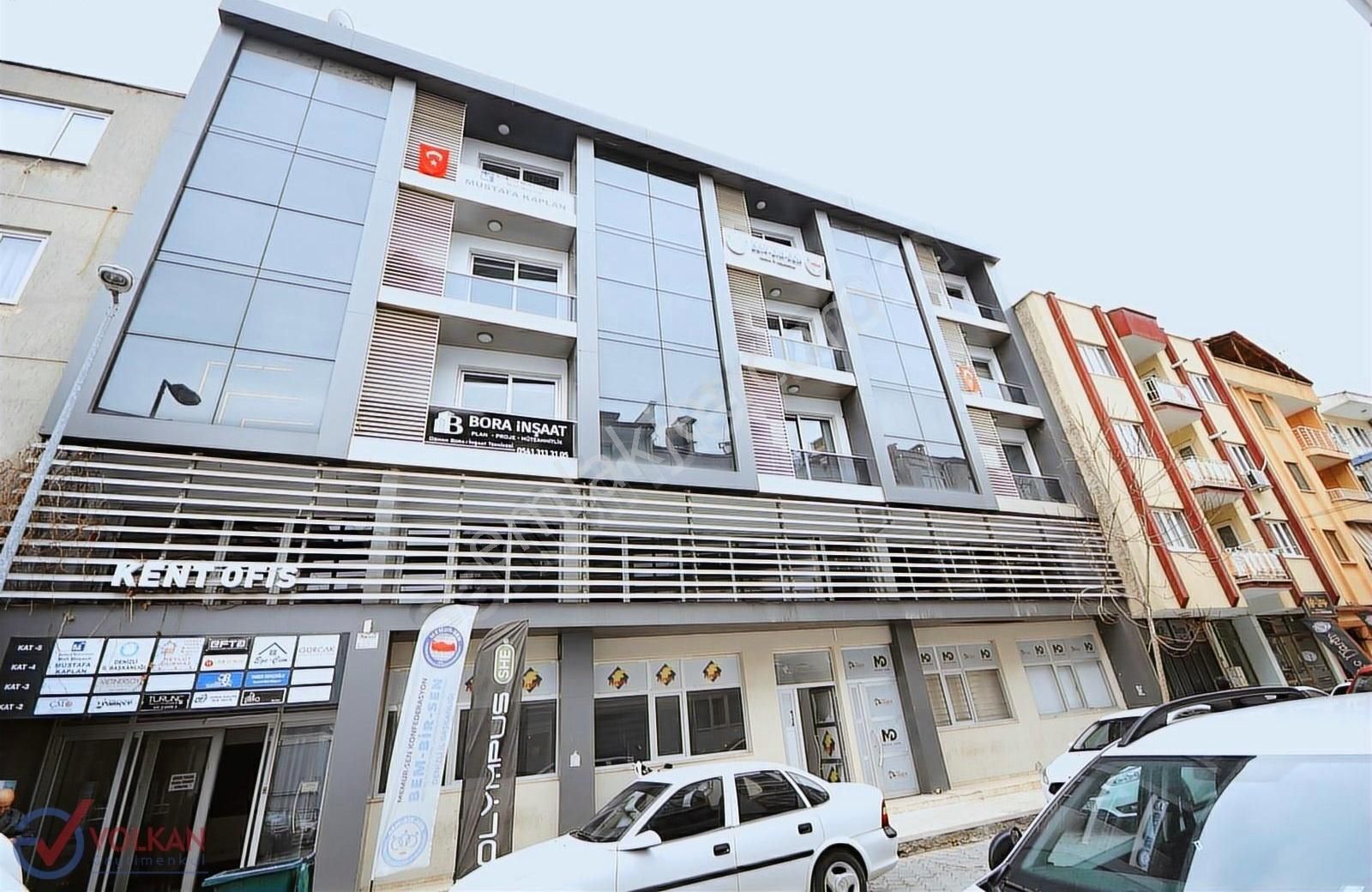 Denizli Merkezefendi Kiralık Ofis Kent Ofis İş Merkezinde 75 M² Mutfaklı Banyo Wc'li Ofis