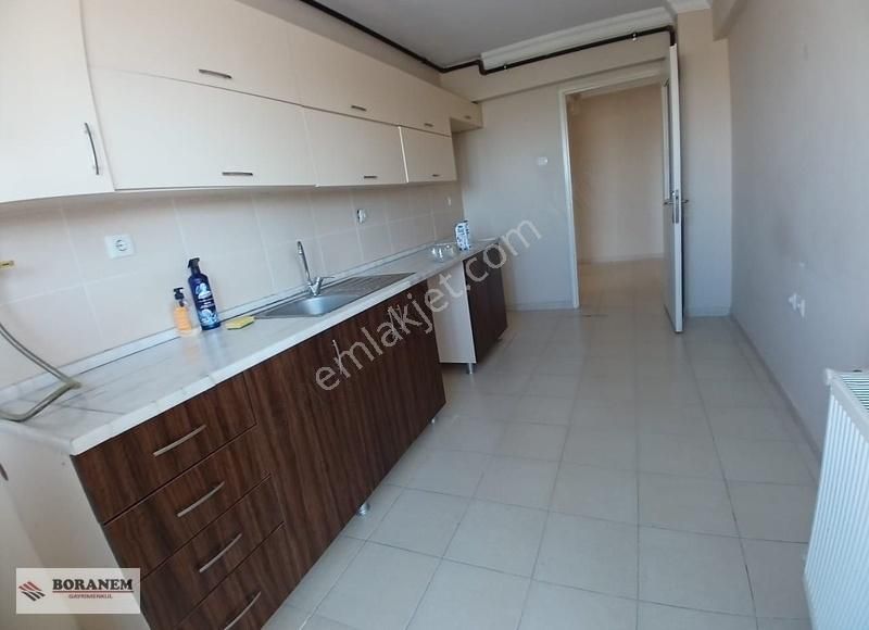 İzmir Çiğli Site İçerisinde Kiralık Daire Harmandalı Boranememlaktan Merkezi Konumda 3+1 Kiralık Daire