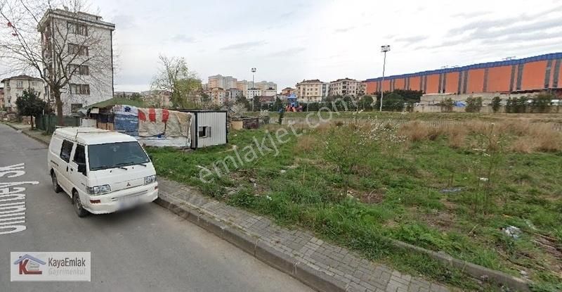 Ümraniye Esenkent Satılık Konut İmarlı Esenkent'te 402 M2 Konut İmarlı Arsa