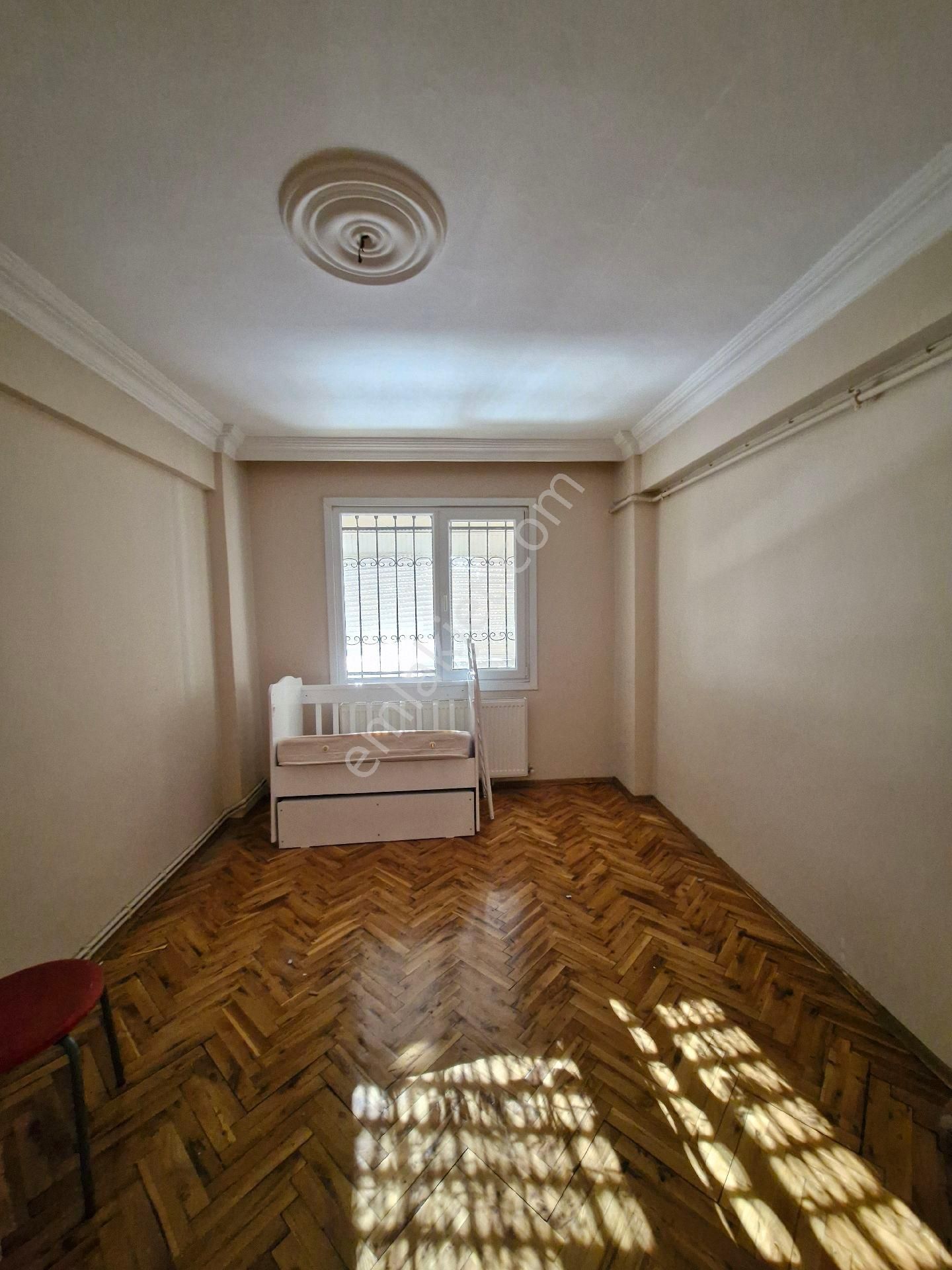 Adress'ten Cennet Mah. Satılık Turgut Reis Cd. Ön Cephe 130 M2 3+1 Daire - Görsel 15