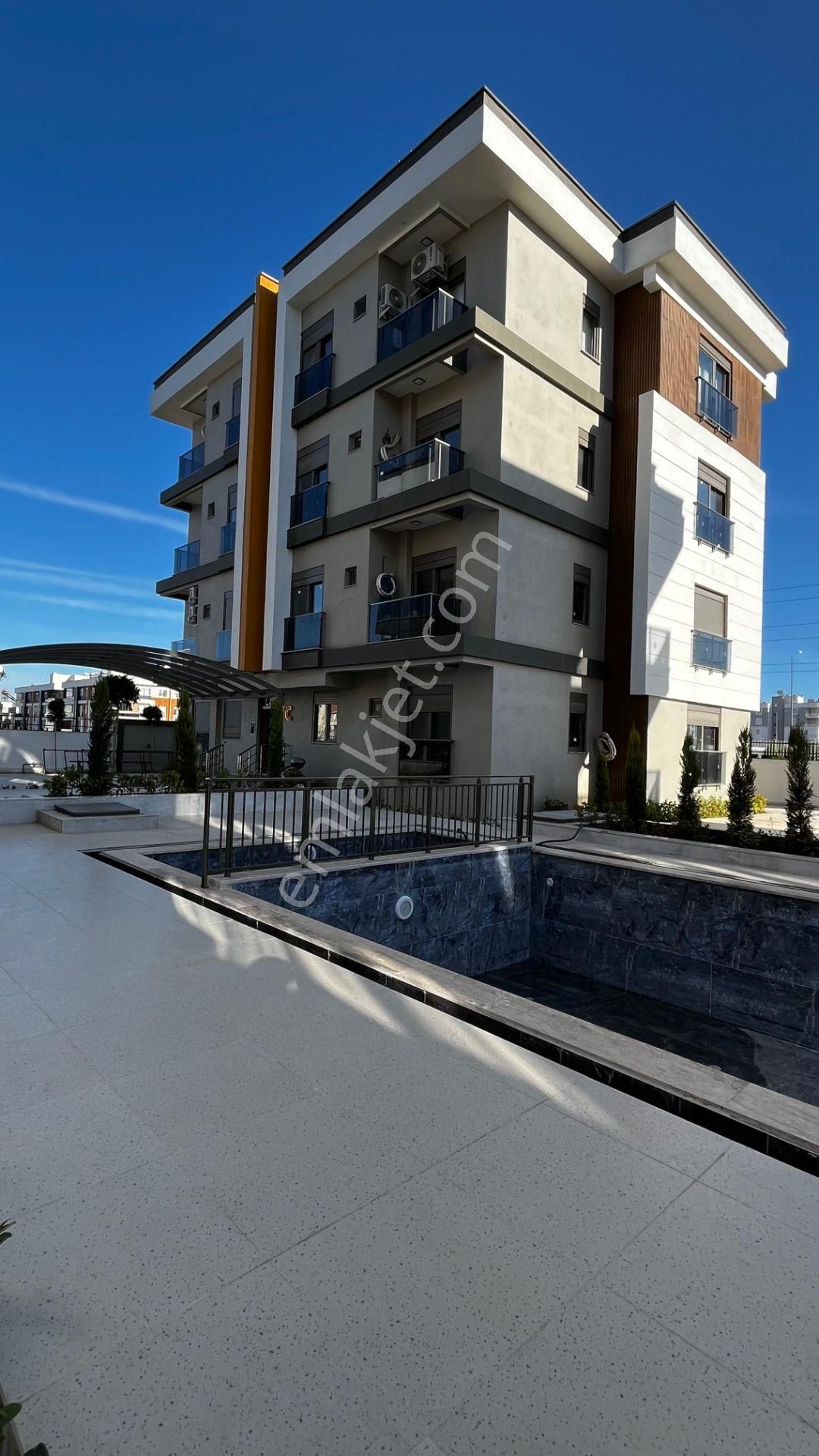 Kepez Habibler Satılık Residence Havuzlu Sitede Sıfır Daire