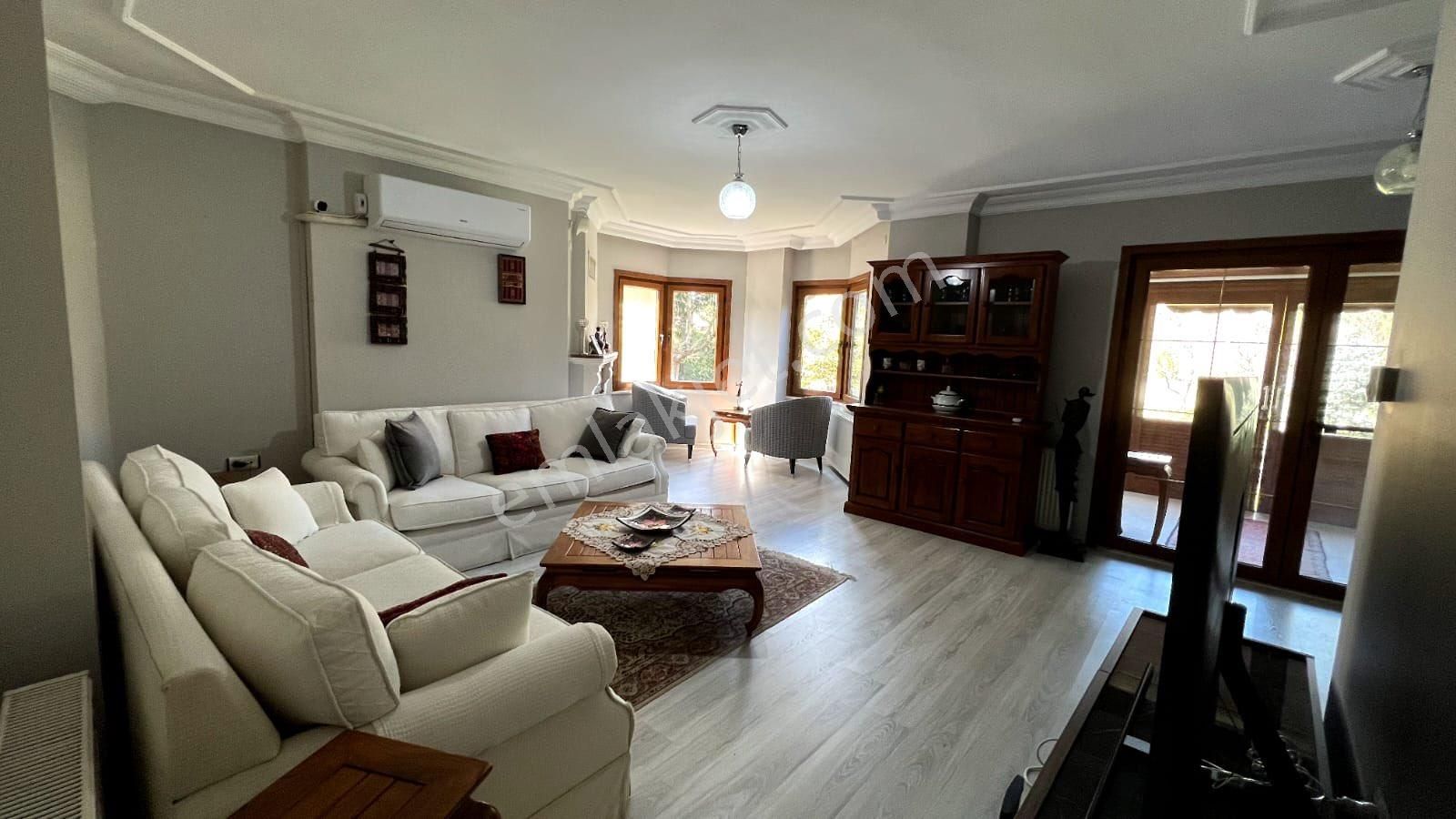 Alya Emlk’tan Satılık Villa Muhteşem Konumda Kadıköy - Görsel 5