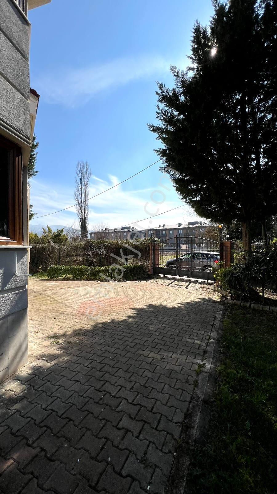 Alya Emlk’tan Satılık Villa Muhteşem Konumda Kadıköy - Görsel 2