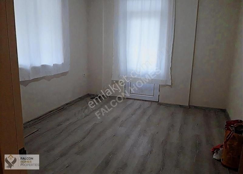 Muratpaşa Meydankavağı Kiralık Daire Meydan Kavağı 12.caddenin En İyi Lokasyonunda İçi Yenilenmiş 2+1