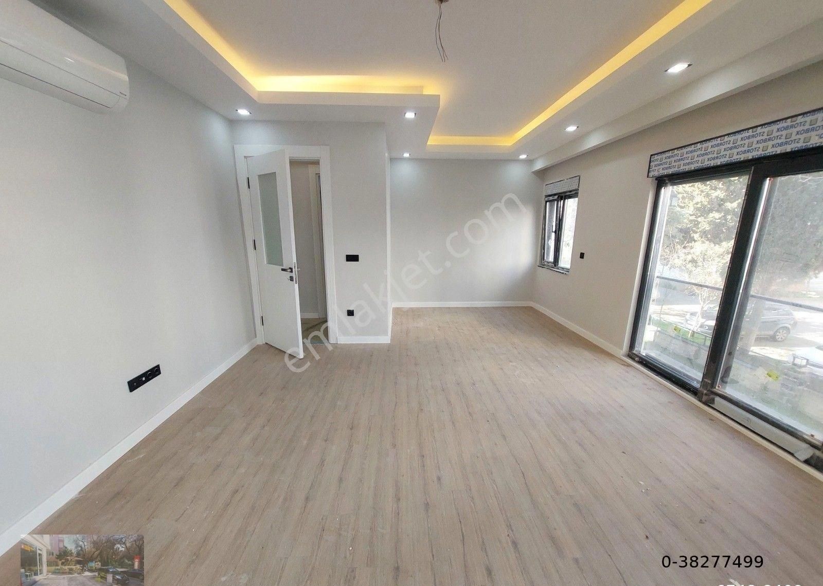 Kadıköy Kozyatağı Satılık Daire Kozzy Avm Ve Minibüs Cad Arası Açık Balkon E.banyo 80 M2 Net 2+1 Daire