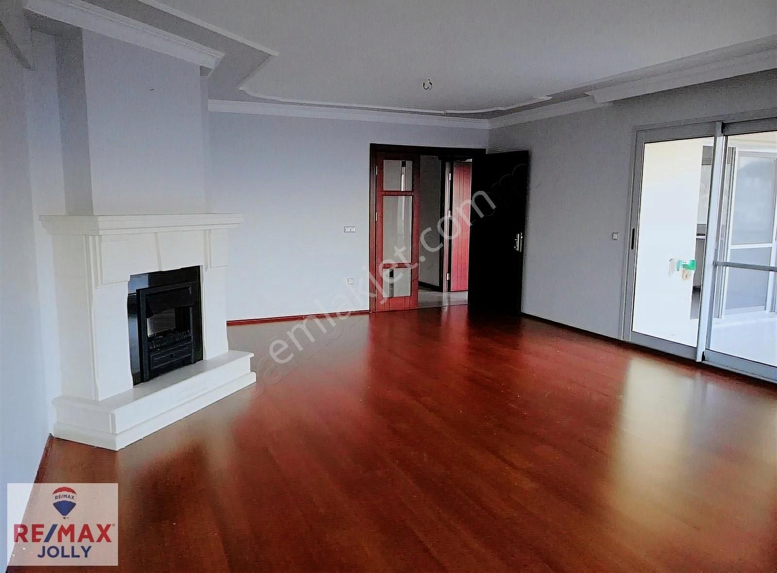 Narlıdere Narlı Satılık Daire İzmir Narlıdere Narlı Mah. Deniz Manzaralı 150 M2 3+1 Daire