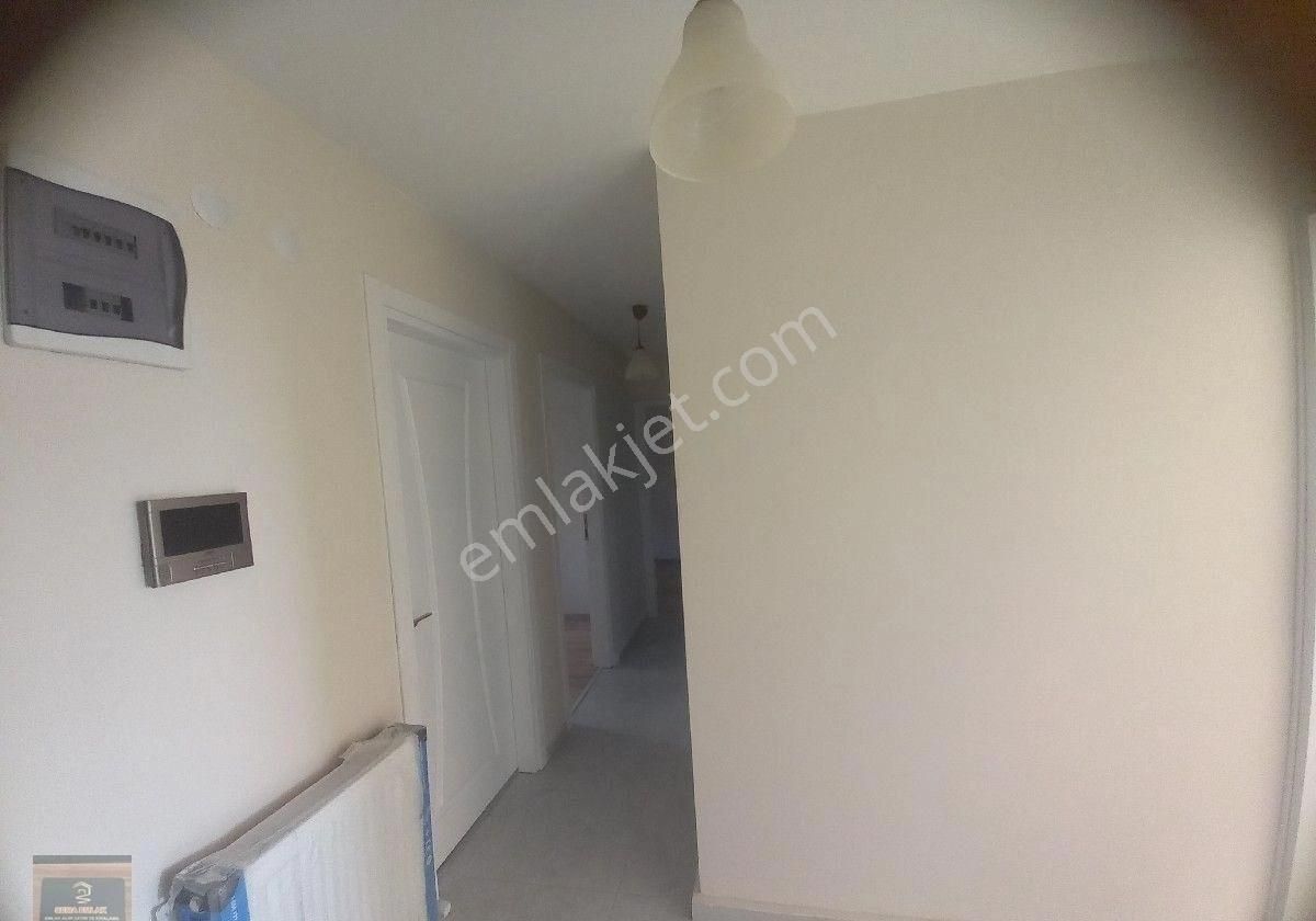 Çiğli Ahmet Taner Kışlalı Kiralık Daire Evka2'de Kiralık Ful Bakımlı 3+1daire