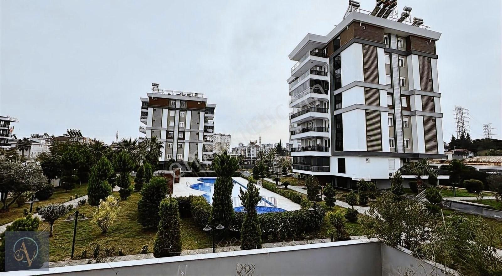 Kepez Ayanoğlu Kiralık Daire Havuzlu Site Tranwaya 2 Dk Mesafede 2+1 Eşyalı Ebeveyn Banyolu