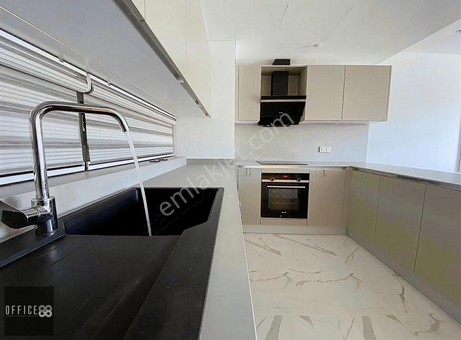 Çeşme Ayasaranda Marinera Suits'te Eşyalı Kiralık Rezidans Daire - Görsel 18