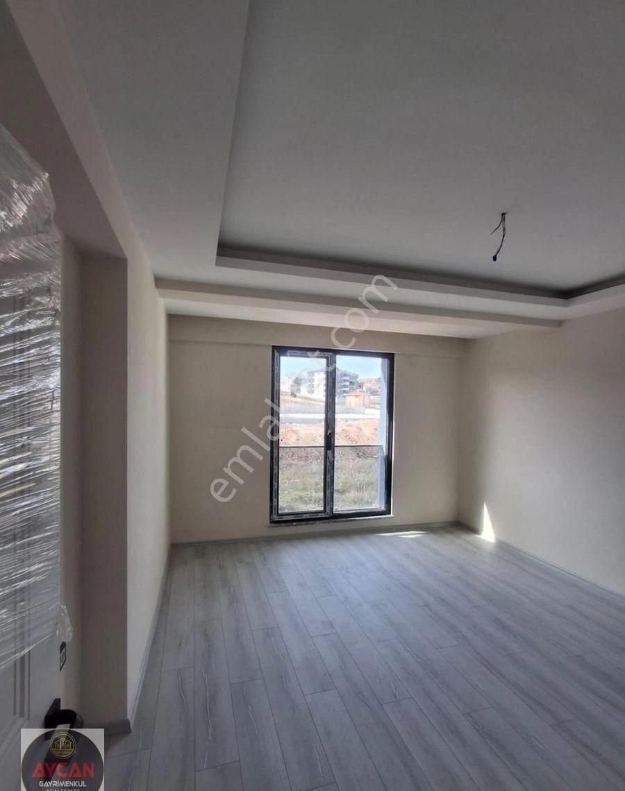 Bandırma Yeni Kiralık Daire Aycan Gayrimenkulden Yenimahallede Kiralık Lüks 2+0 Daire