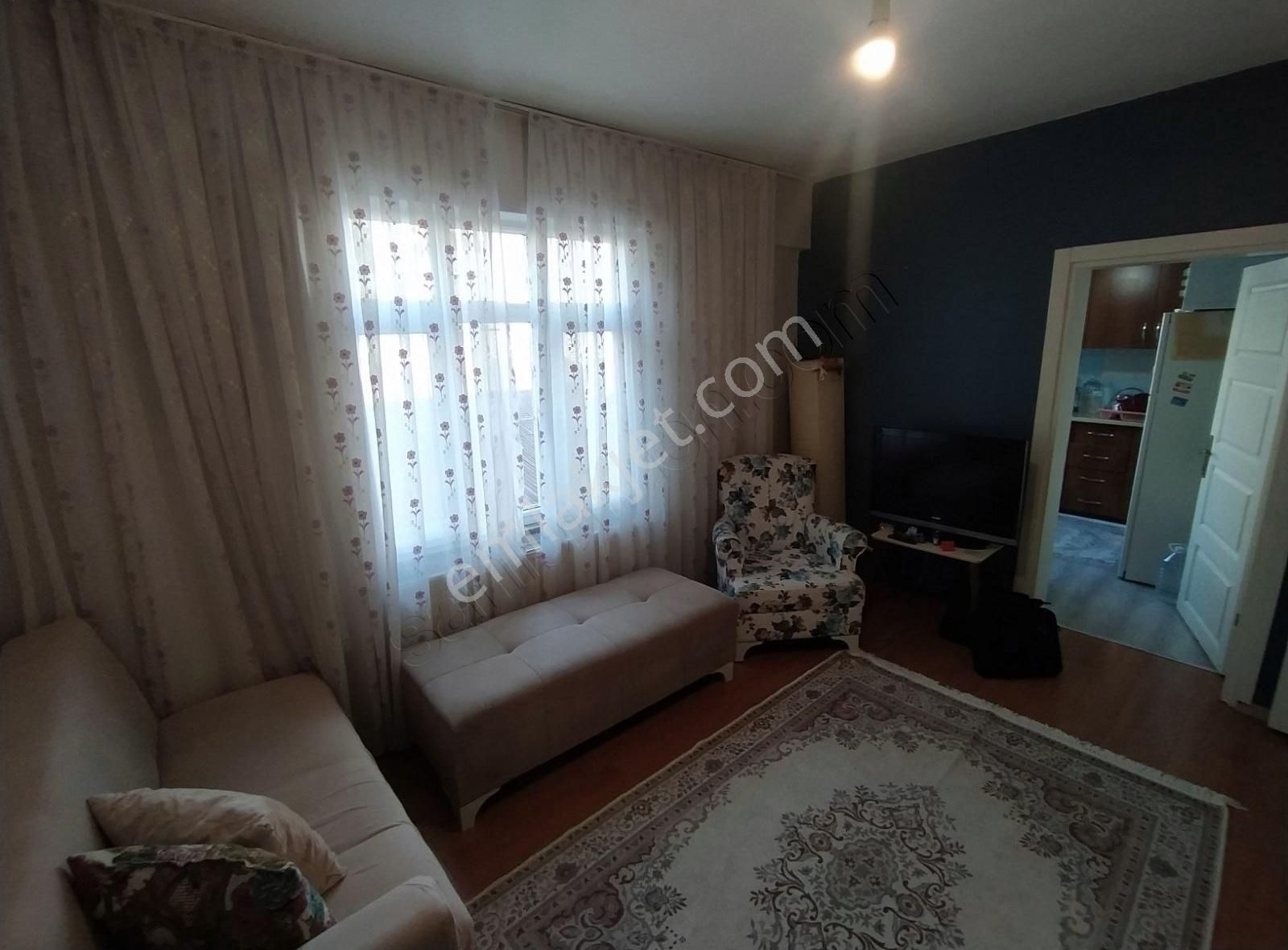 Kağıthane Sultan Selim Kiralık Daire Dalkıran Gayrimenkul Sultan Selim Sanayi Mh 1+1 Eşyalı Kiralık