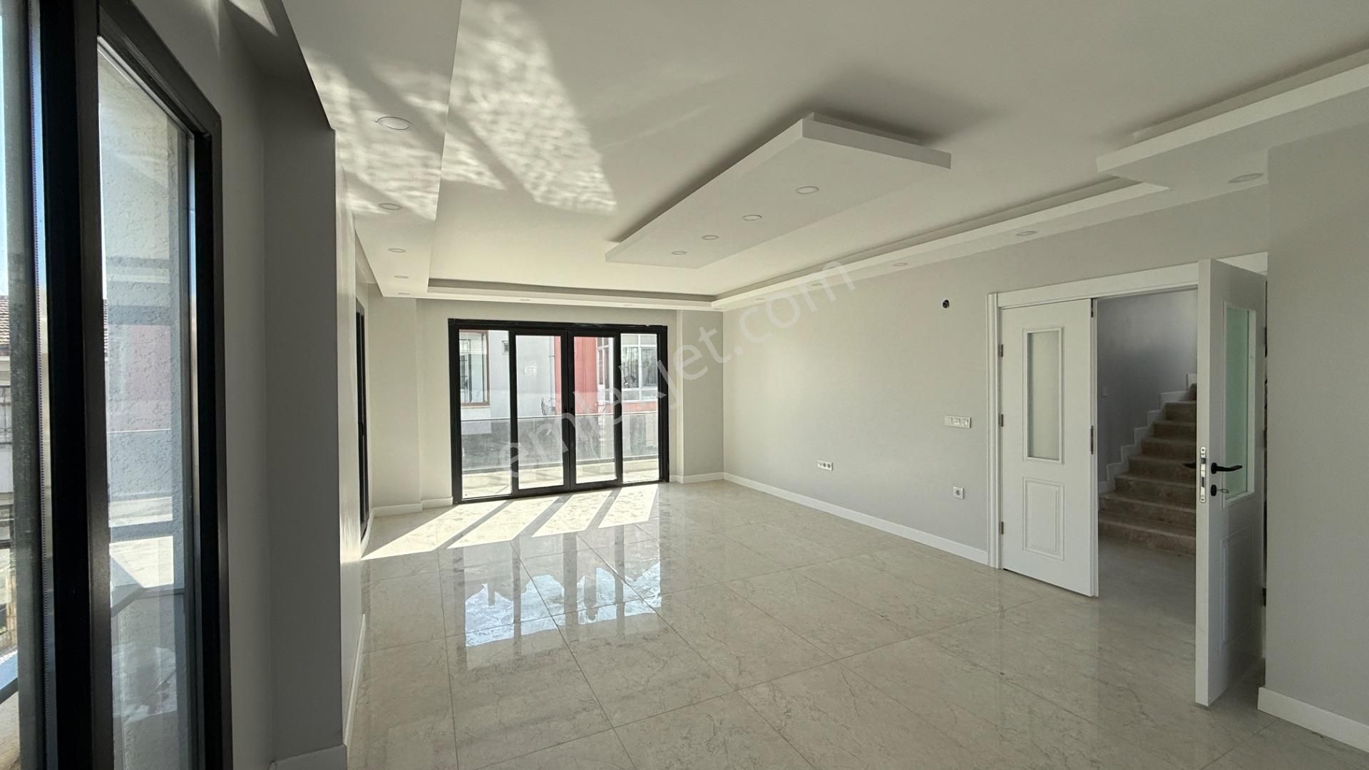 Wısremden Gümüşyaka Papatya Bölgesinde, Denize Yakın 5+1 Villa! - Görsel 36