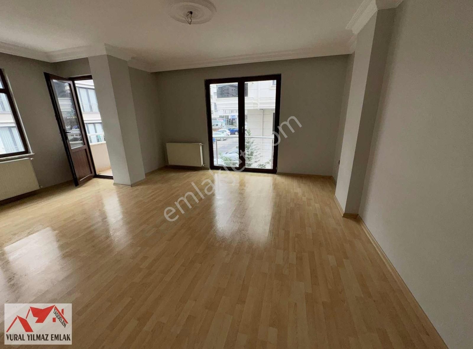 Çekmeköy Sultançiftliği Kiralık Daire Taşdelen Merkezde Kiralık 3+1 1.kat Daire